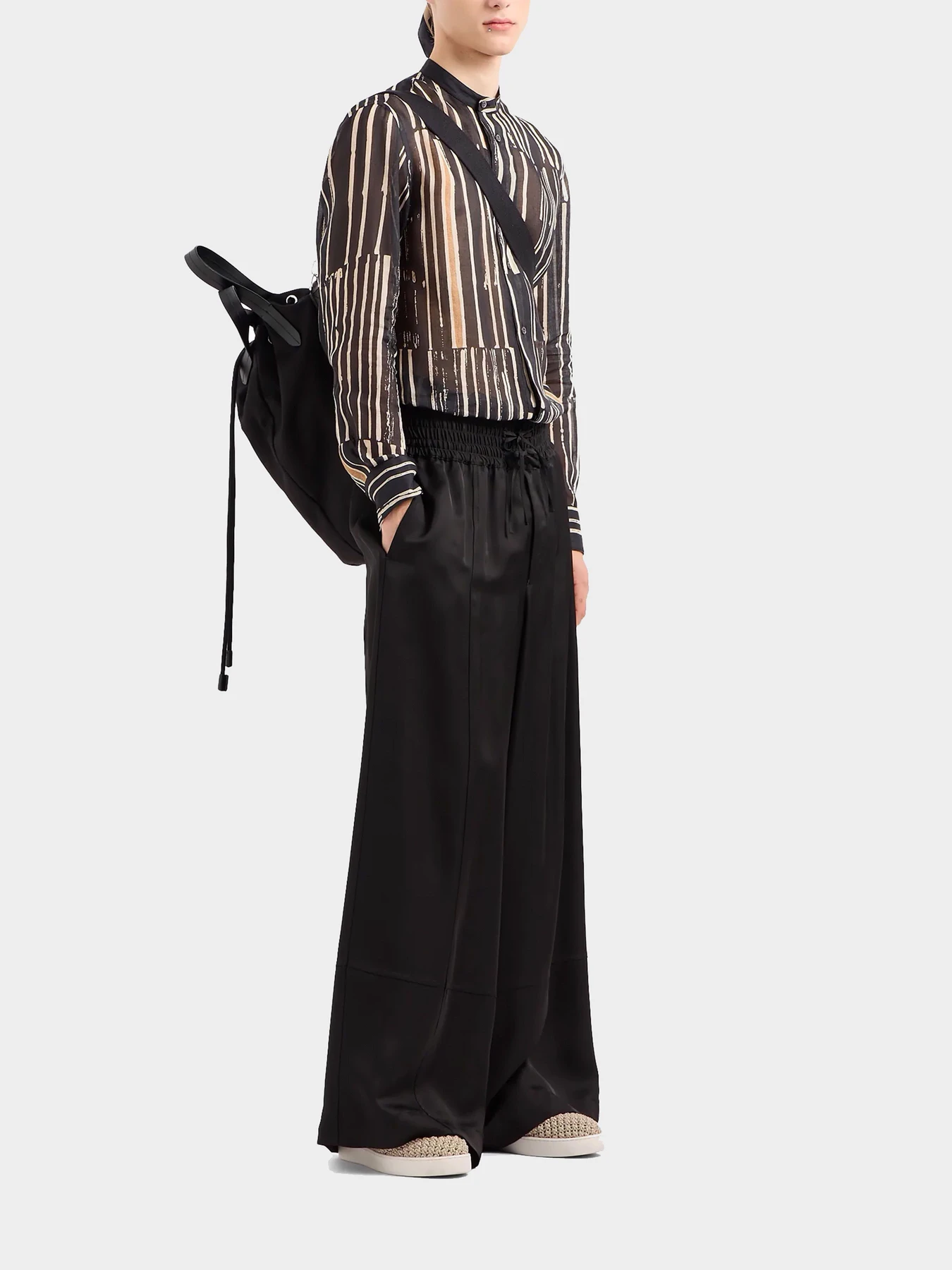Рубашки Emporio Armani модель E31F13-F1332-948 Рубашки Emporio Armani модель E31F13-F1332-948 Фото