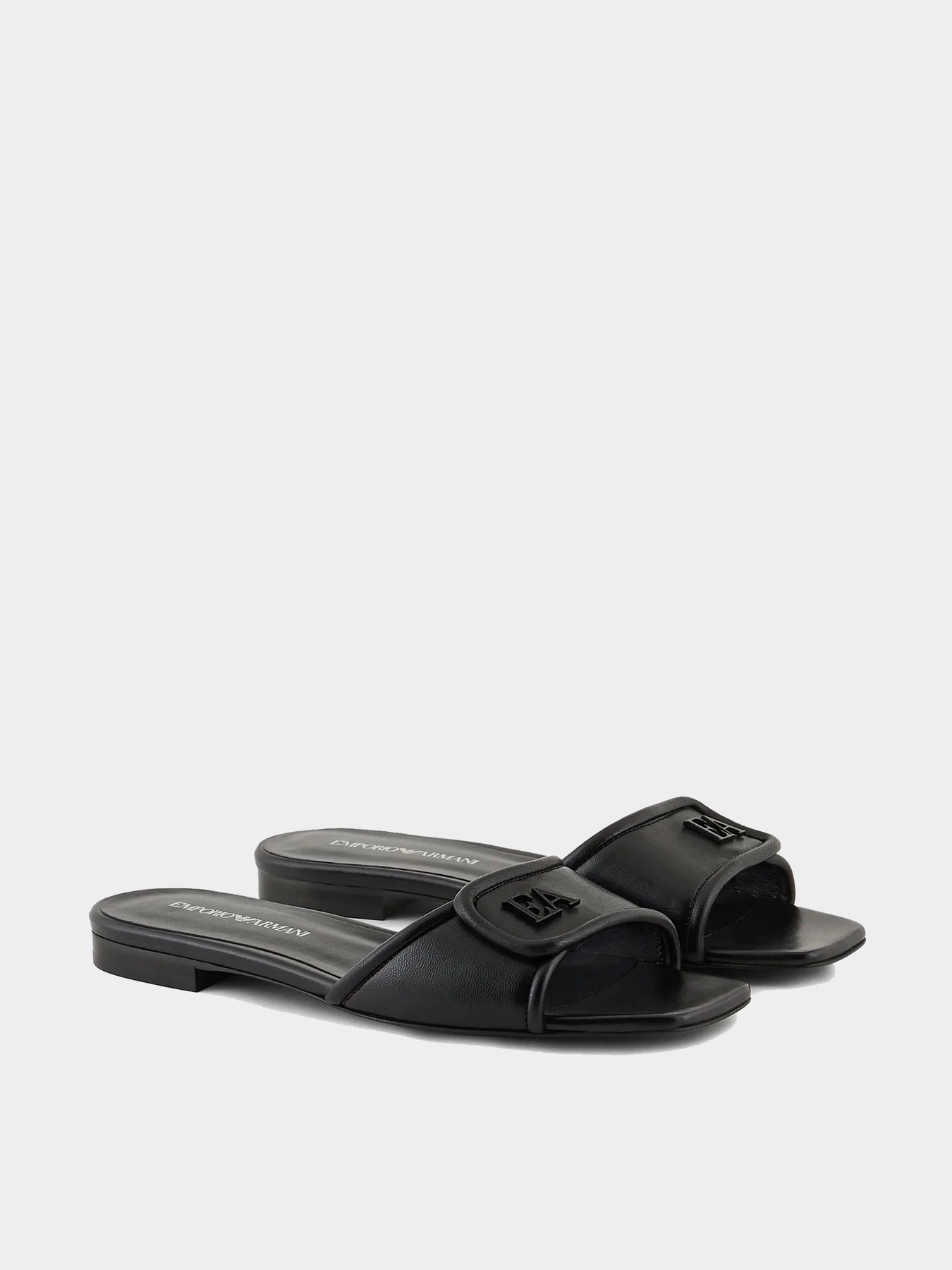 Шлёпанцы Emporio Armani модель X3P830-XF271-00002 Фото
