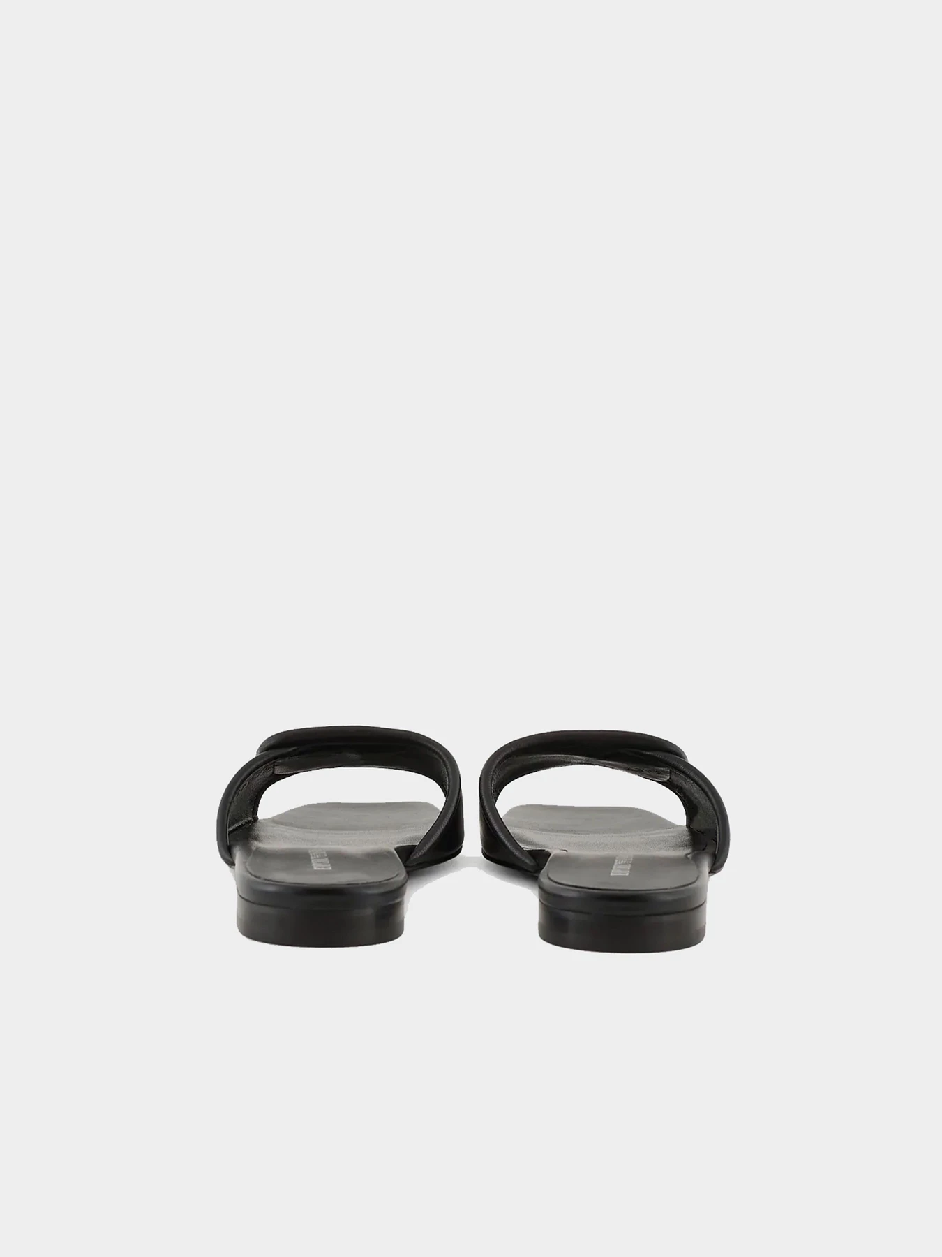 Шлёпанцы Emporio Armani модель X3P830-XF271-00002 Фото