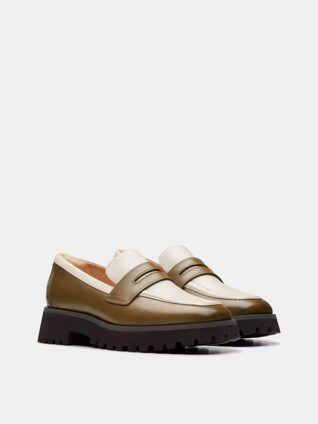 Туфли и лоферы Clarks модель 26176514 Туфли и лоферы Clarks модель 26176514 Фото