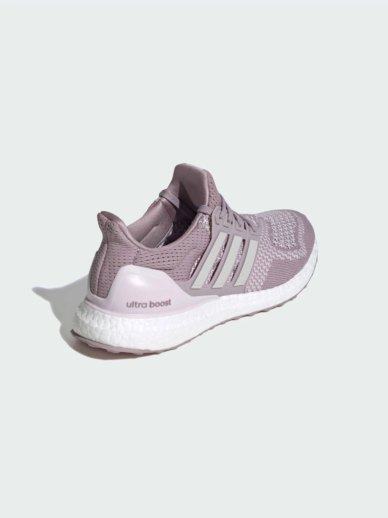 Кроссовки Adidas модель ID5880 Кроссовки Adidas модель ID5880 Фото
