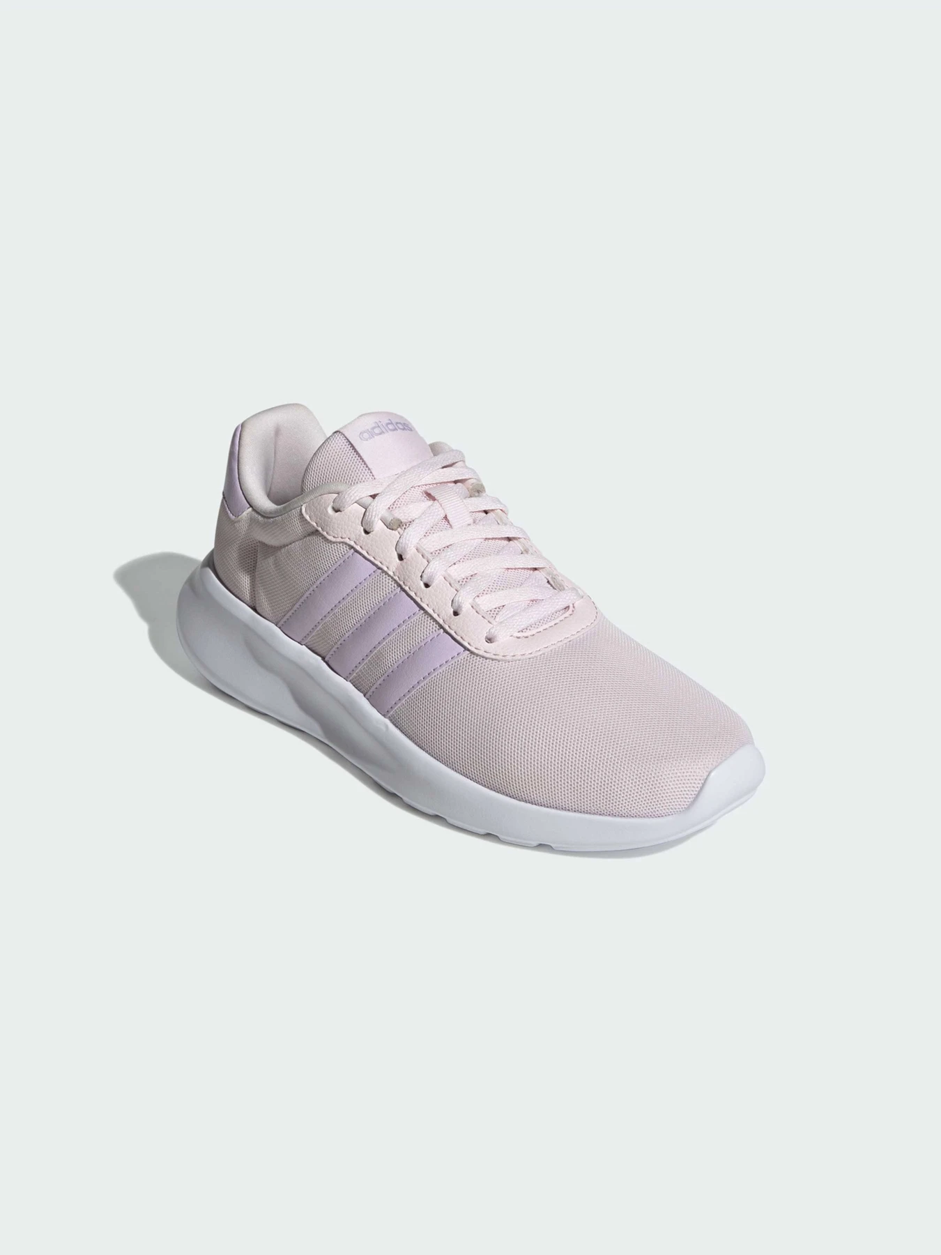 Кроссовки Adidas модель IG3613 Кроссовки Adidas модель IG3613 Фото