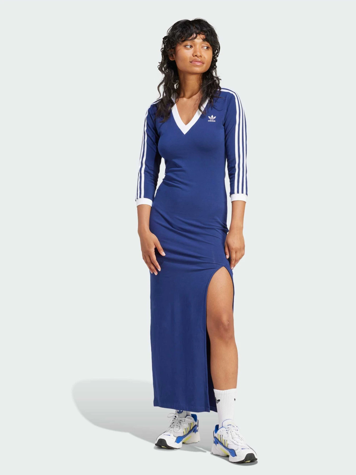 Платья Adidas модель IP2987 Платья Adidas модель IP2987 Фото