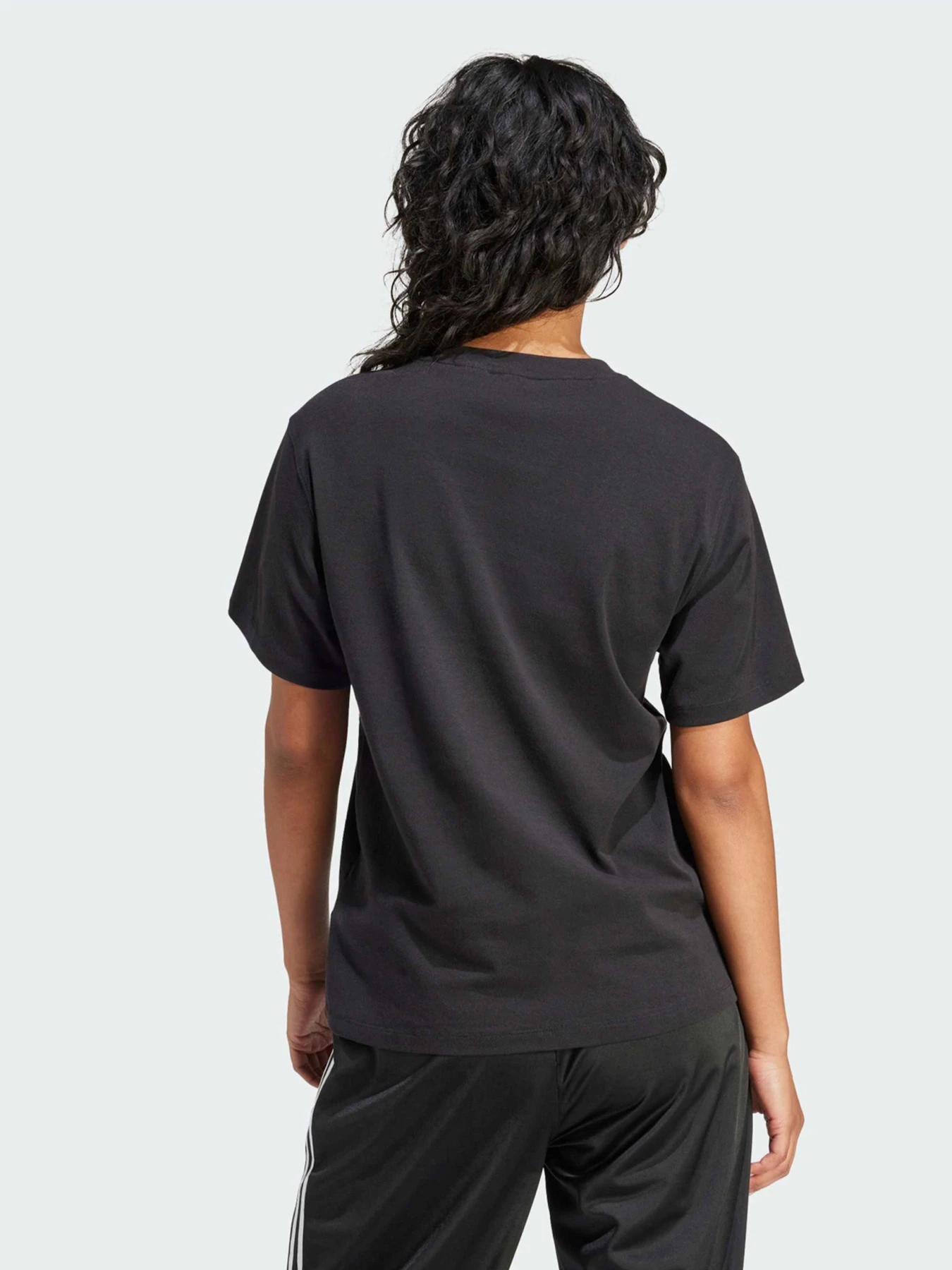 Футболки и поло Adidas модель IR9533 Футболки и поло Adidas модель IR9533 Фото