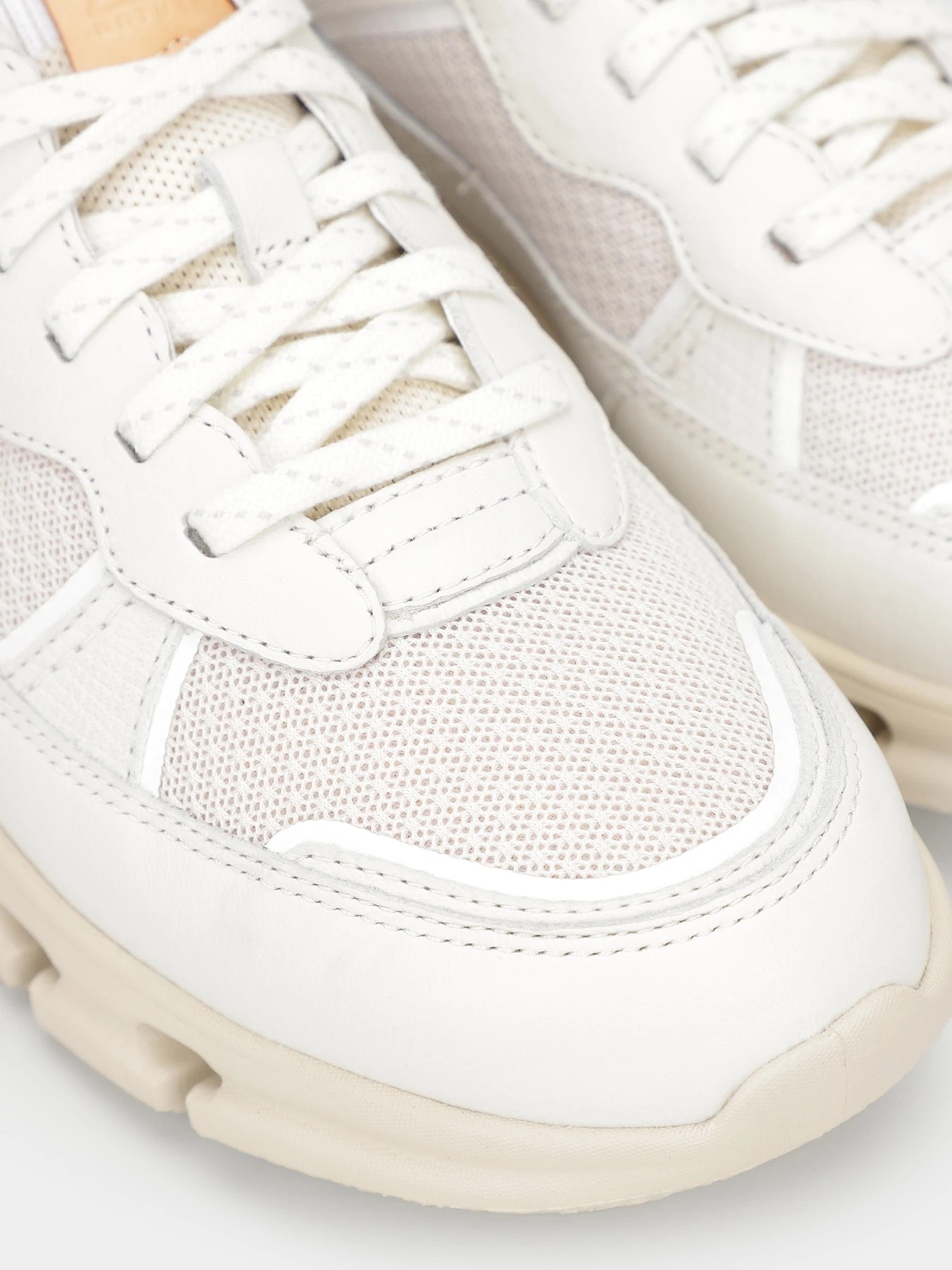 Кроссовки Clarks модель 26176408 Кроссовки Clarks модель 26176408 Фото