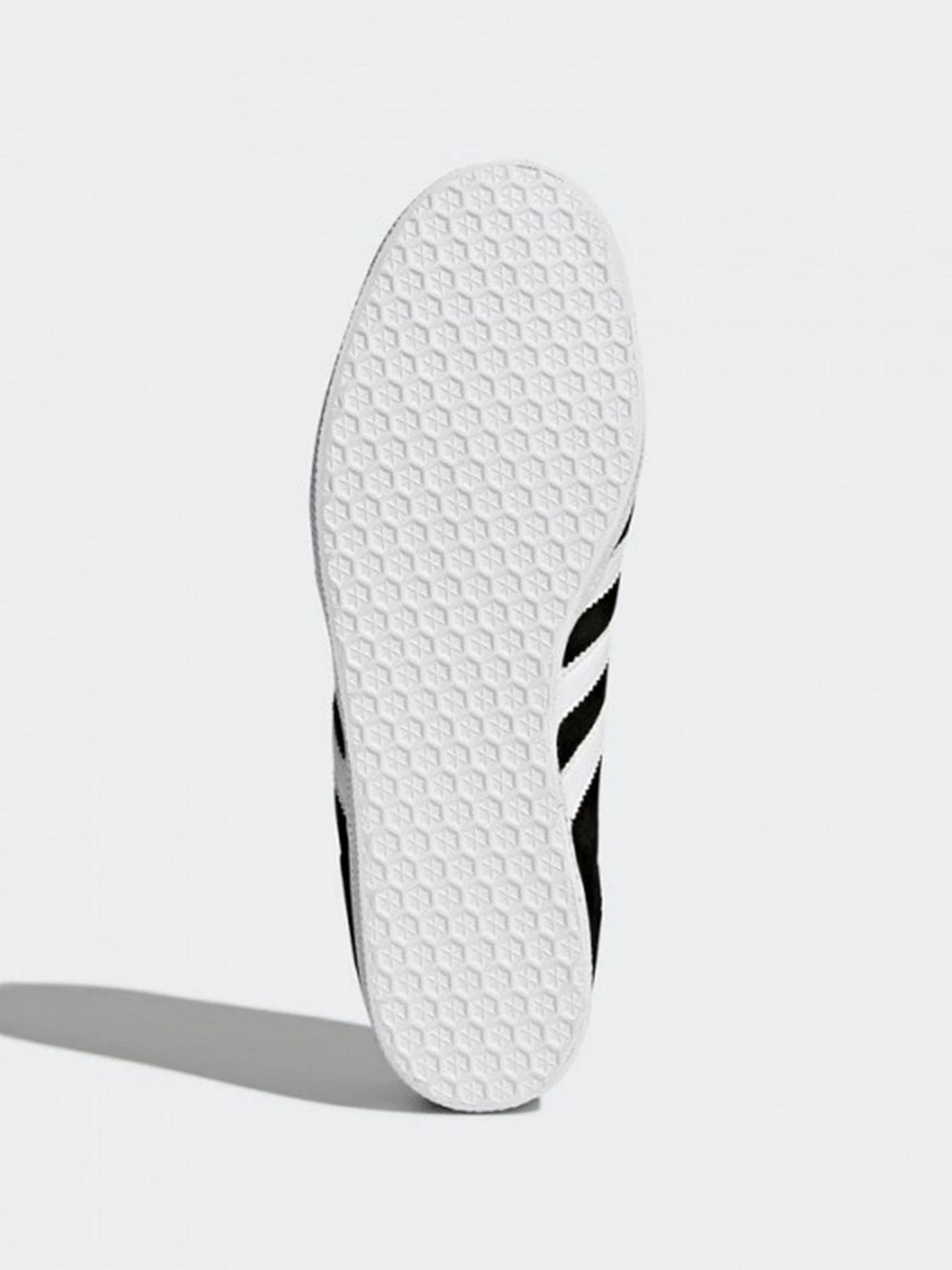 Кроссовки Adidas модель BB5476 Кроссовки Adidas модель BB5476 Фото