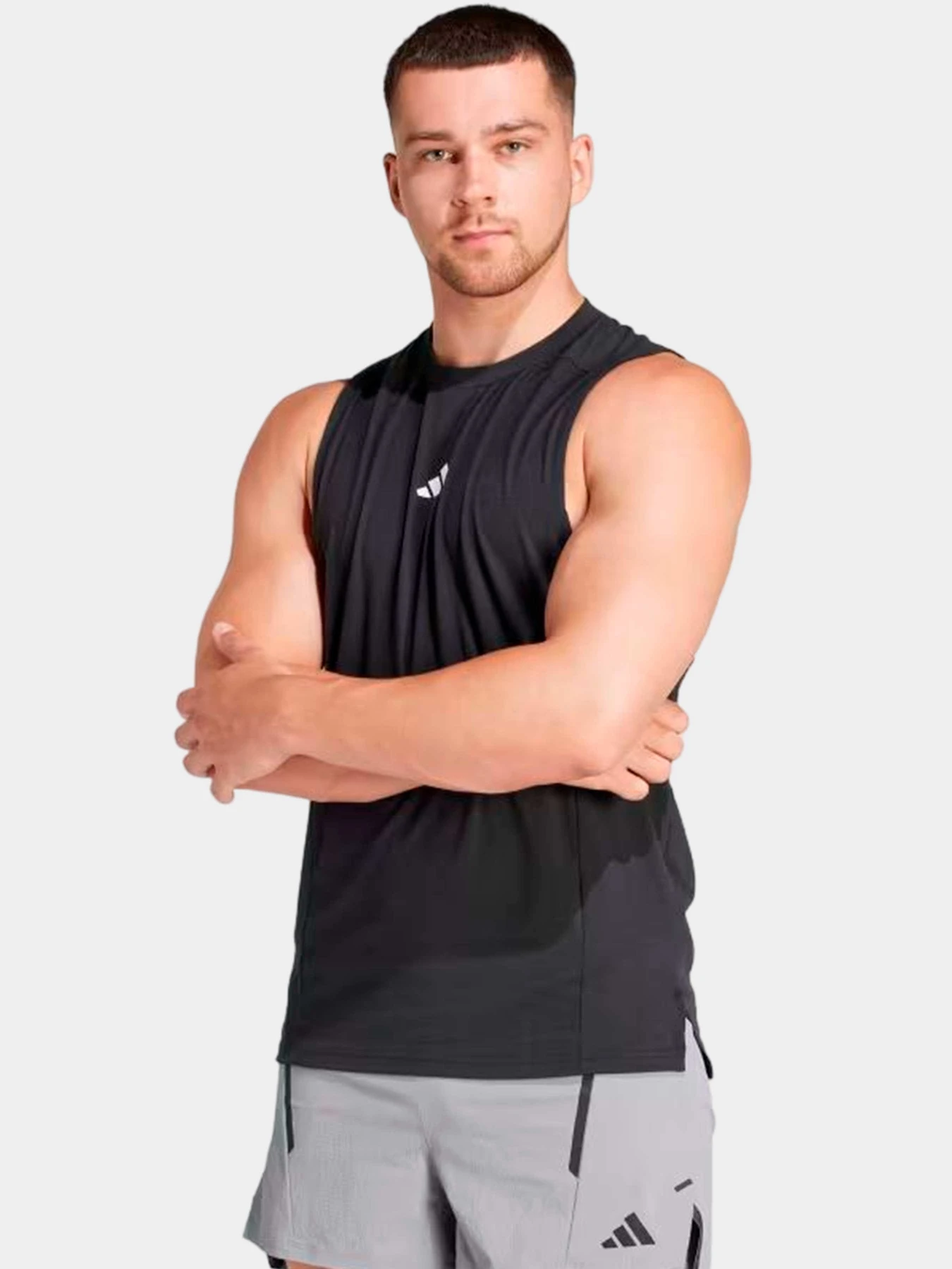 Футболки и поло Adidas модель IK9726 Футболки и поло Adidas модель IK9726 Фото