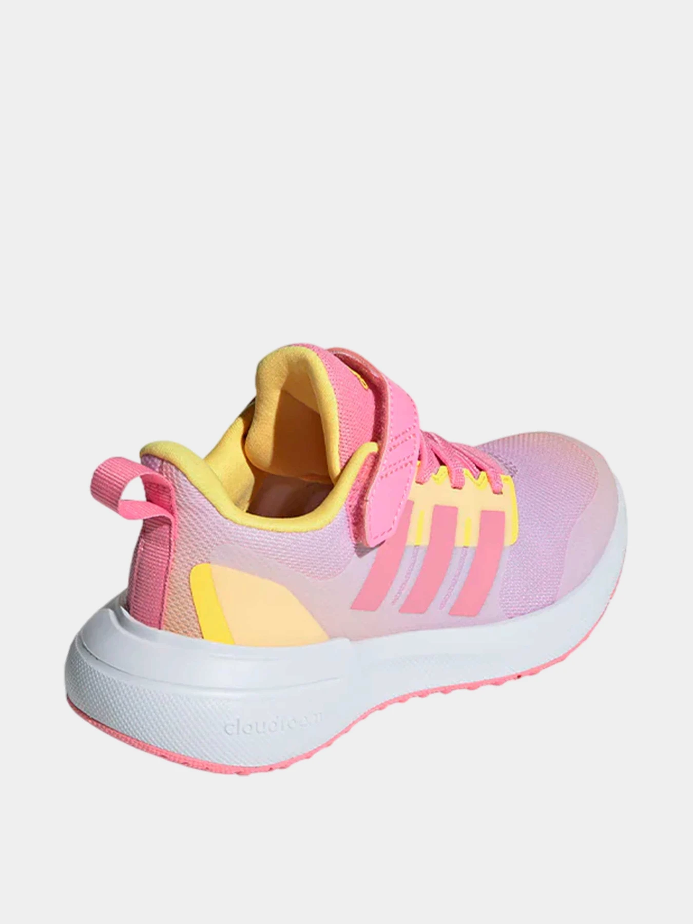 Кроссовки Adidas модель IE3398 Кроссовки Adidas модель IE3398 Фото