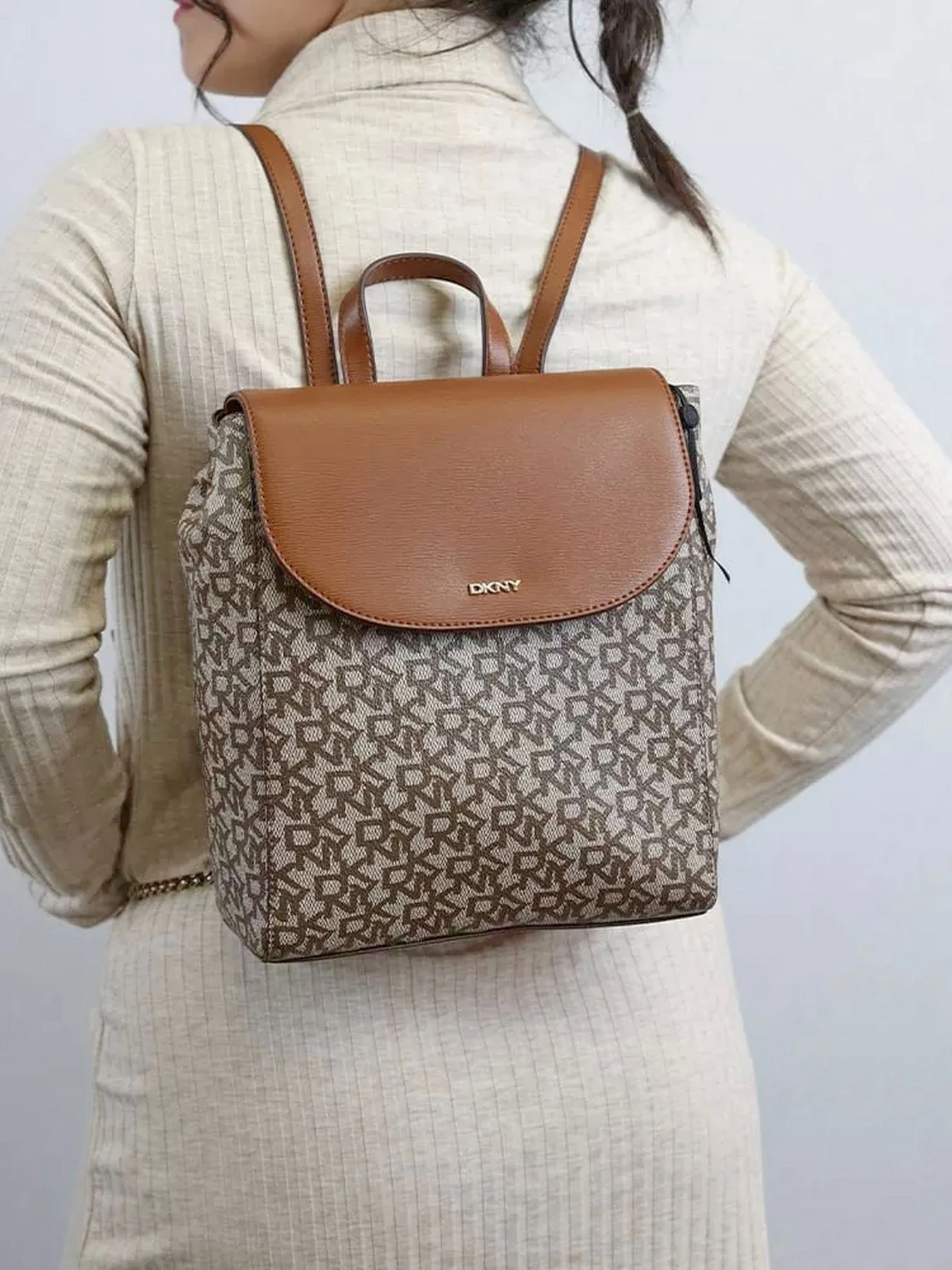 Рюкзаки DKNY модель R21KJR76-NHJ-SS23 Фото