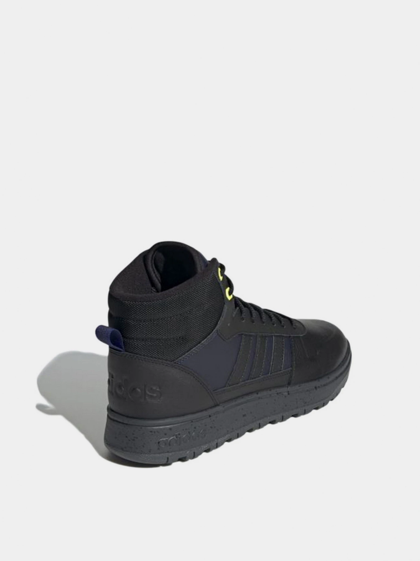 Ботинки и сапоги Adidas модель H04464 Ботинки и сапоги Adidas модель H04464 Фото
