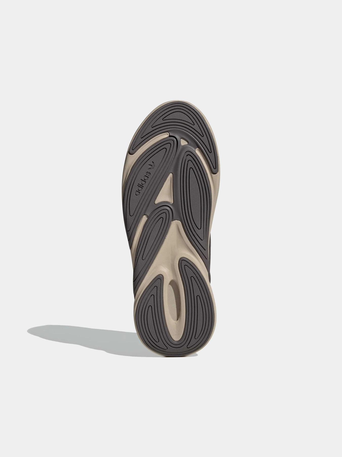 Кроссовки Adidas модель IF8670 Кроссовки Adidas модель IF8670 Фото