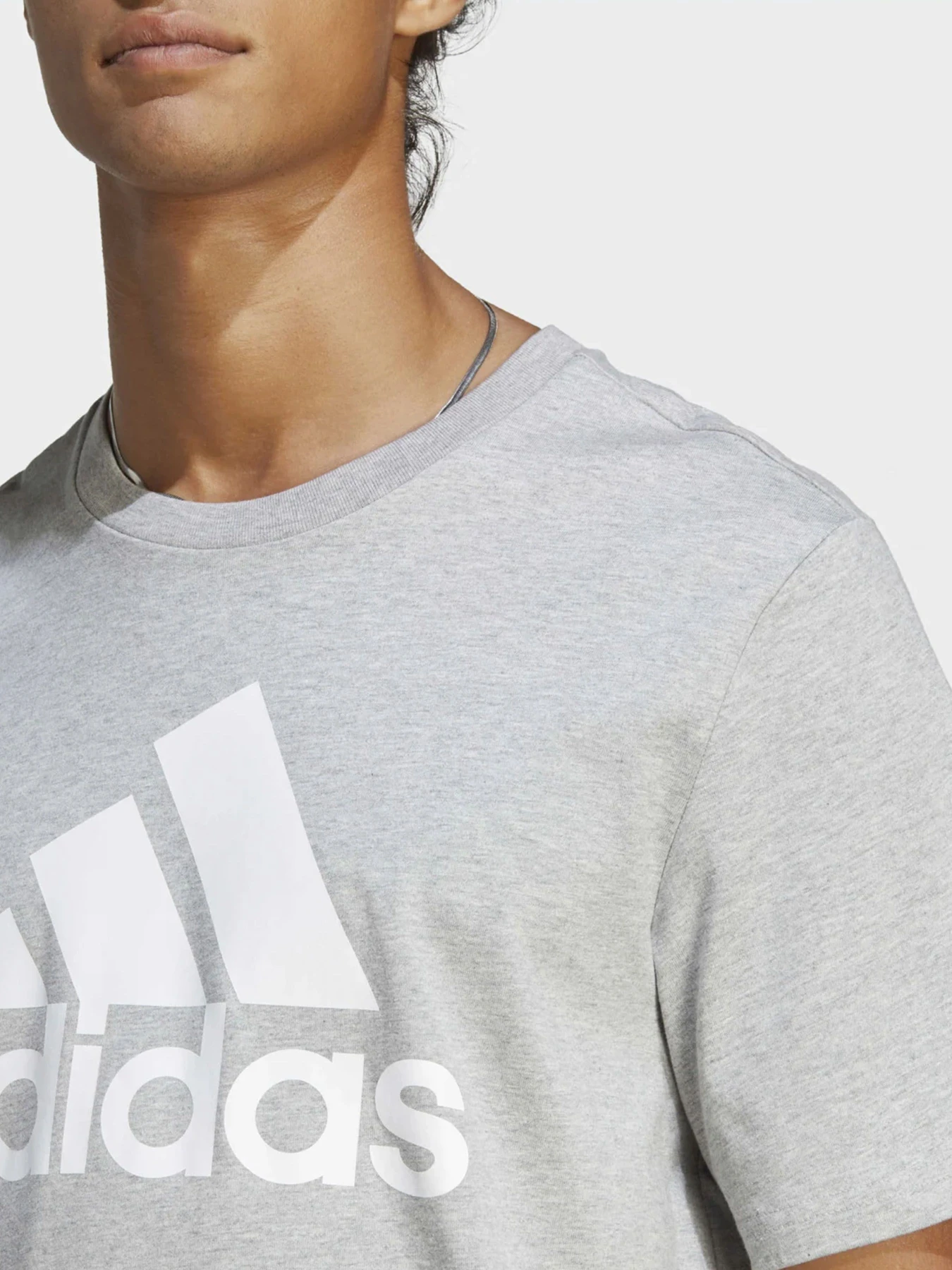 Футболки и поло Adidas модель IC9350 Футболки и поло Adidas модель IC9350 Фото