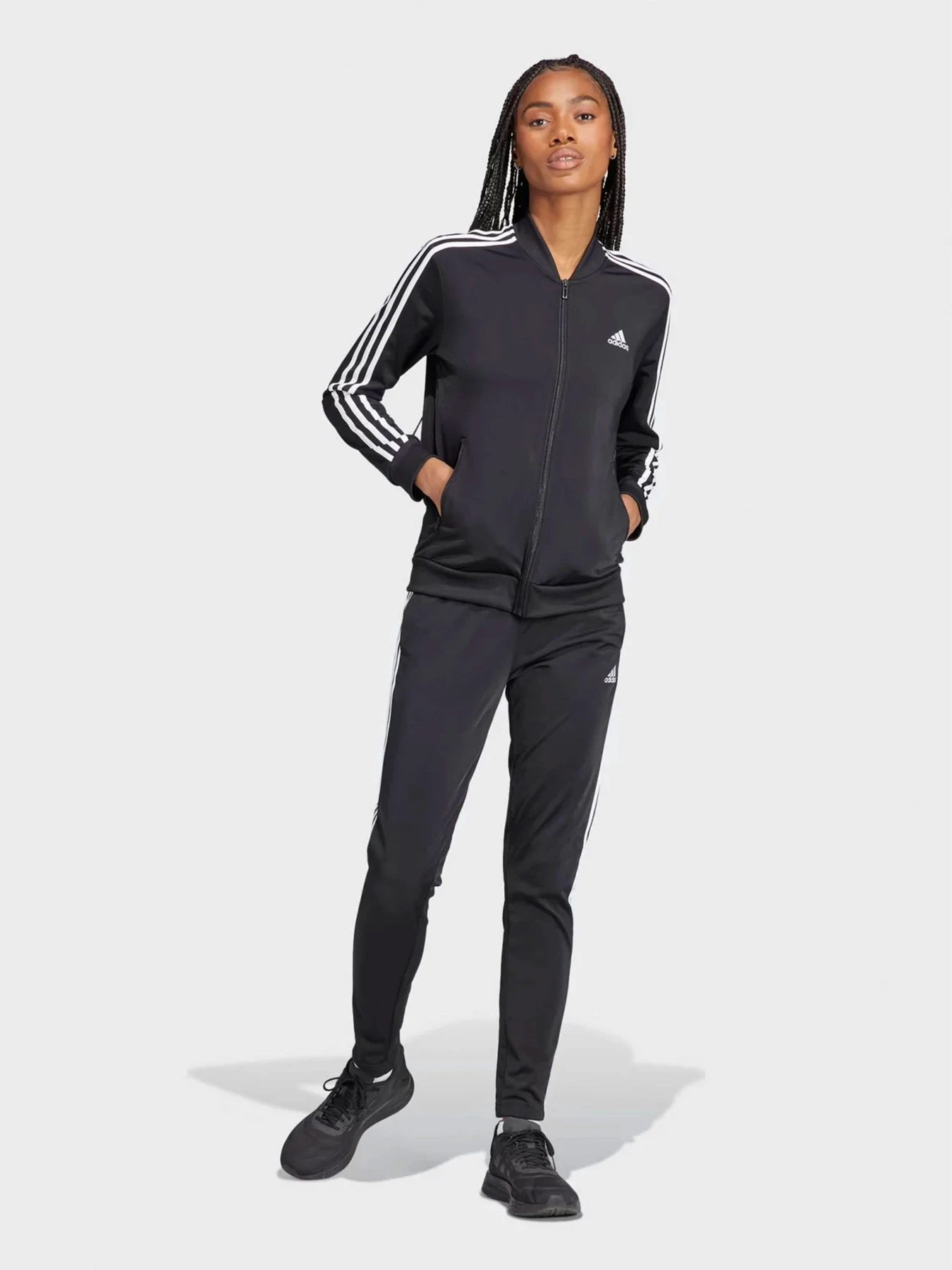 Костюмы Adidas модель IJ8781 Костюмы Adidas модель IJ8781 Фото