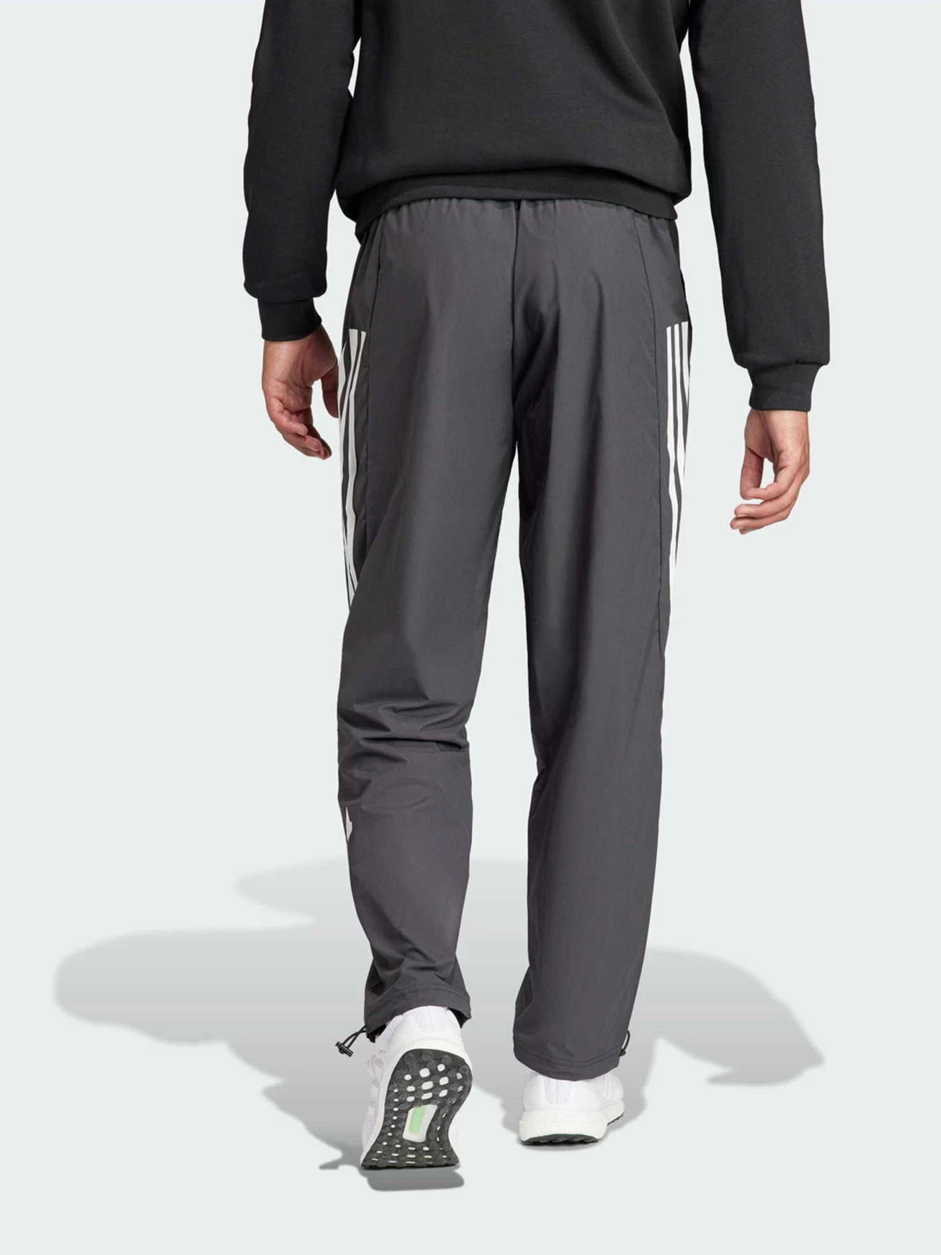 Брюки Adidas модель IN3308 Брюки Adidas модель IN3308 Фото