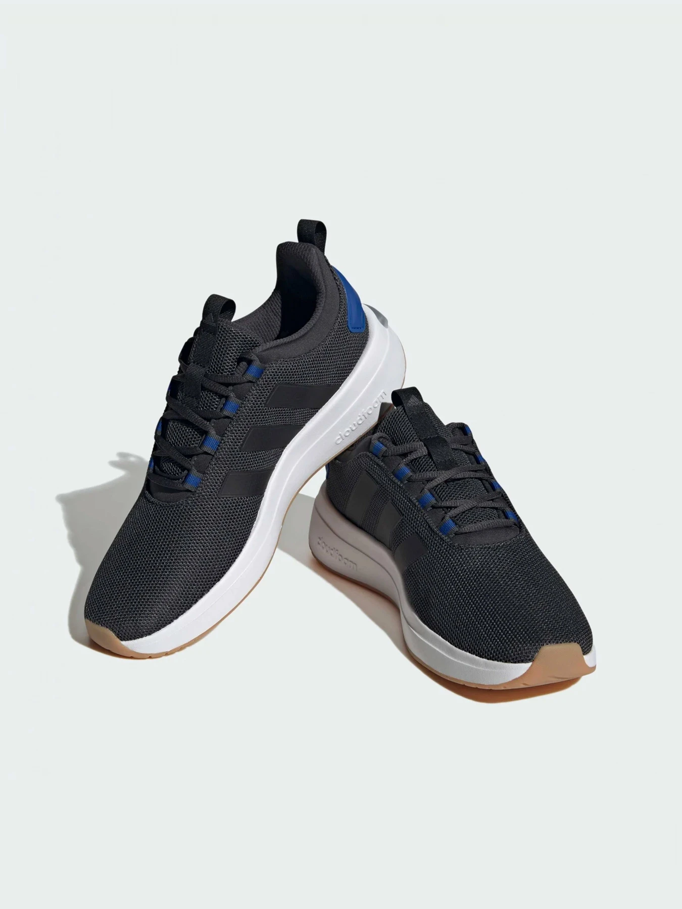 Кроссовки Adidas модель IG7328 Кроссовки Adidas модель IG7328 Фото