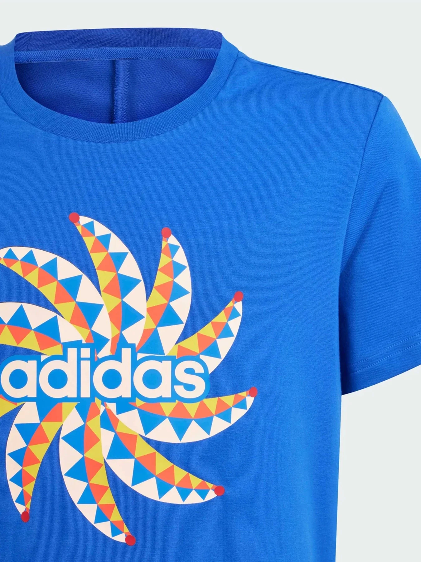 Футболки и поло Adidas модель IP1839 Футболки и поло Adidas модель IP1839 Фото