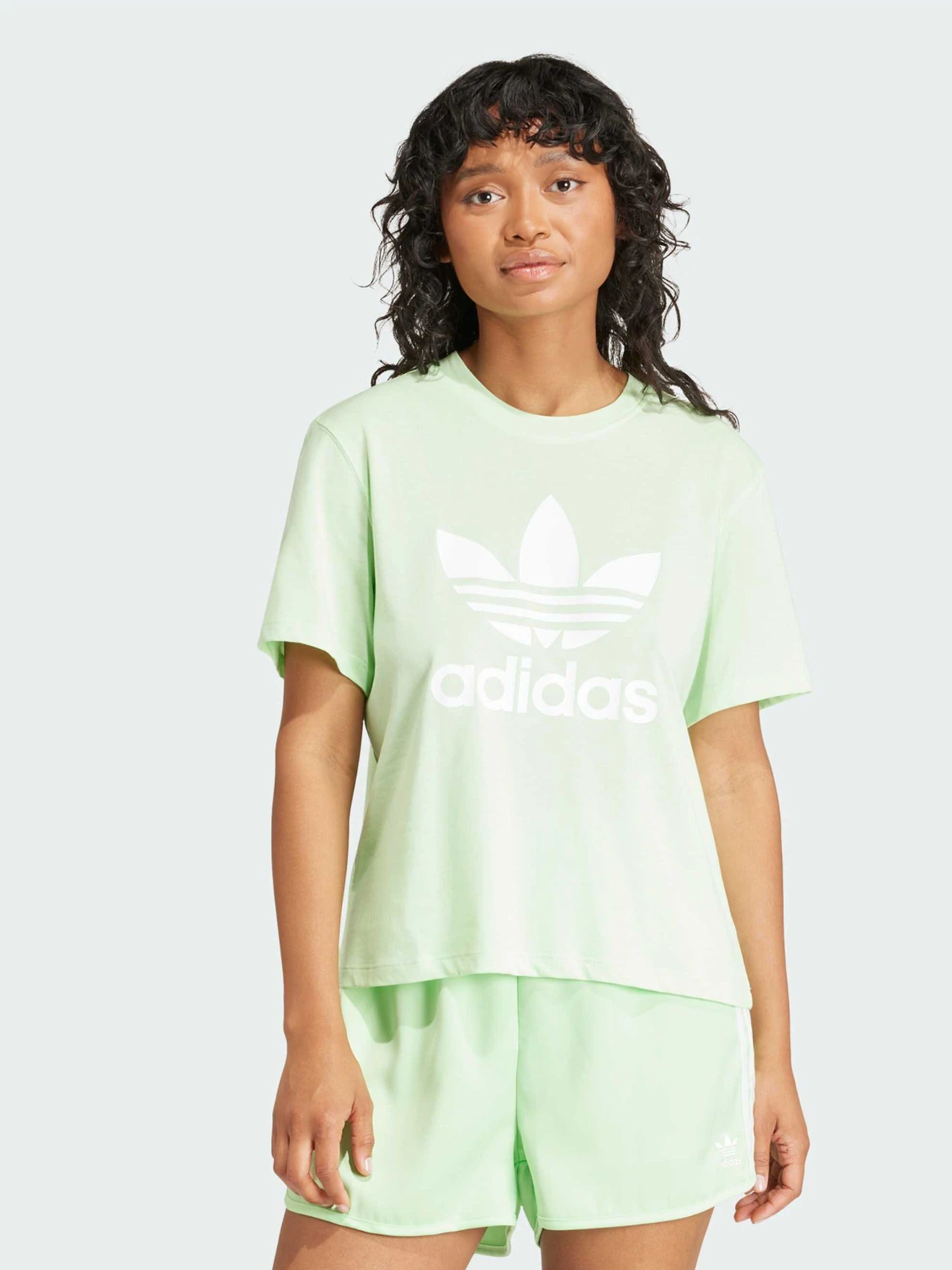 Футболки и поло Adidas модель IN8436 Футболки и поло Adidas модель IN8436 Фото