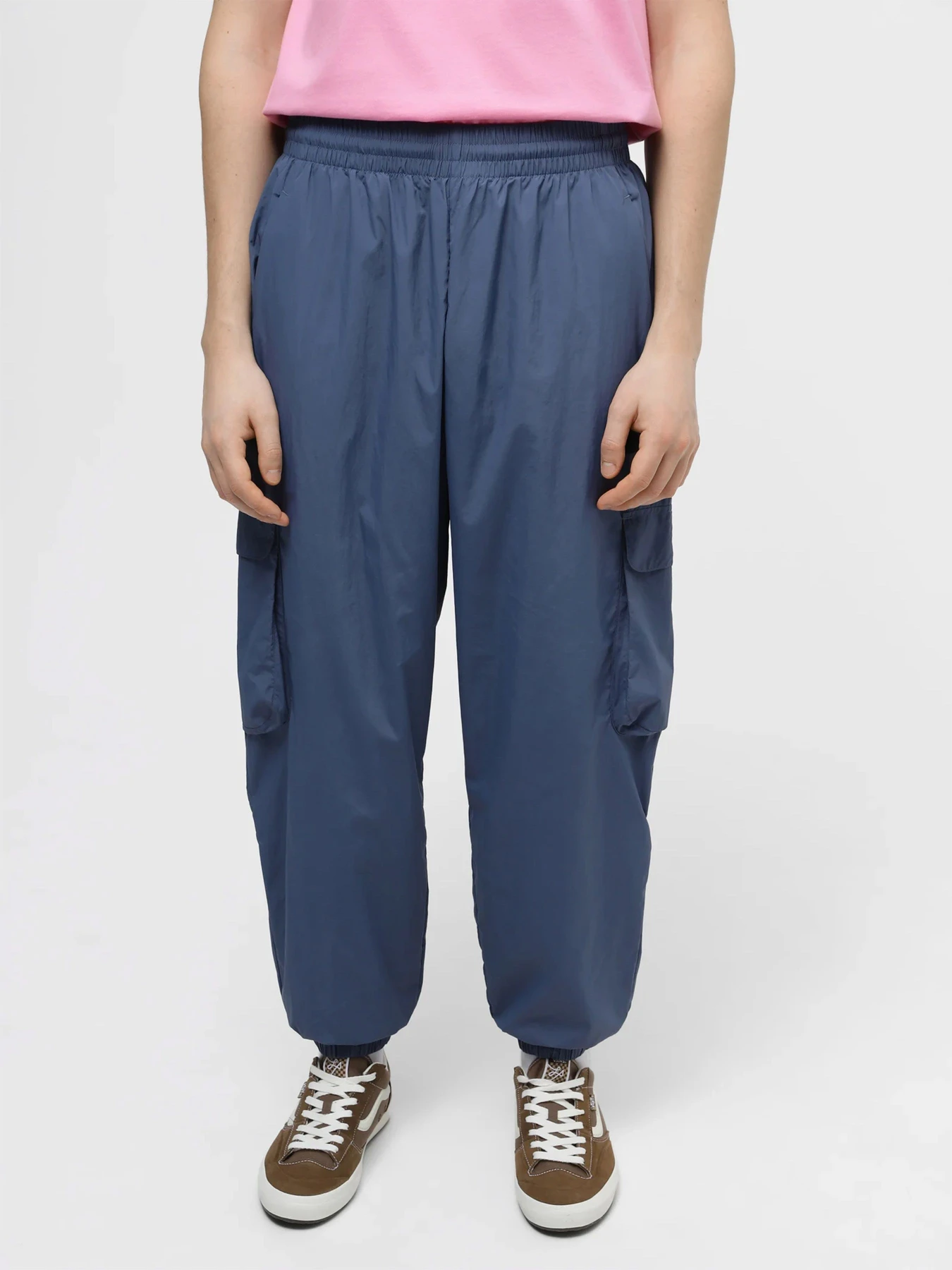 Брюки Adidas модель IR5165 Брюки Adidas модель IR5165 Фото