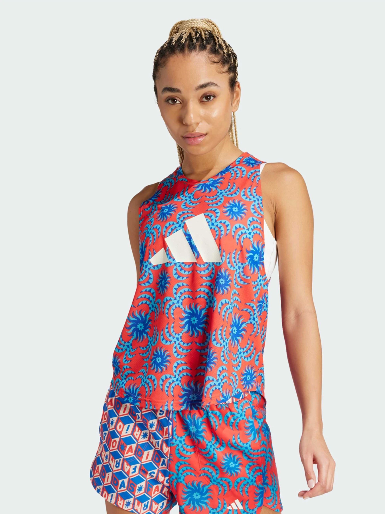 Футболки и поло Adidas модель IQ4494 Футболки и поло Adidas модель IQ4494 Фото