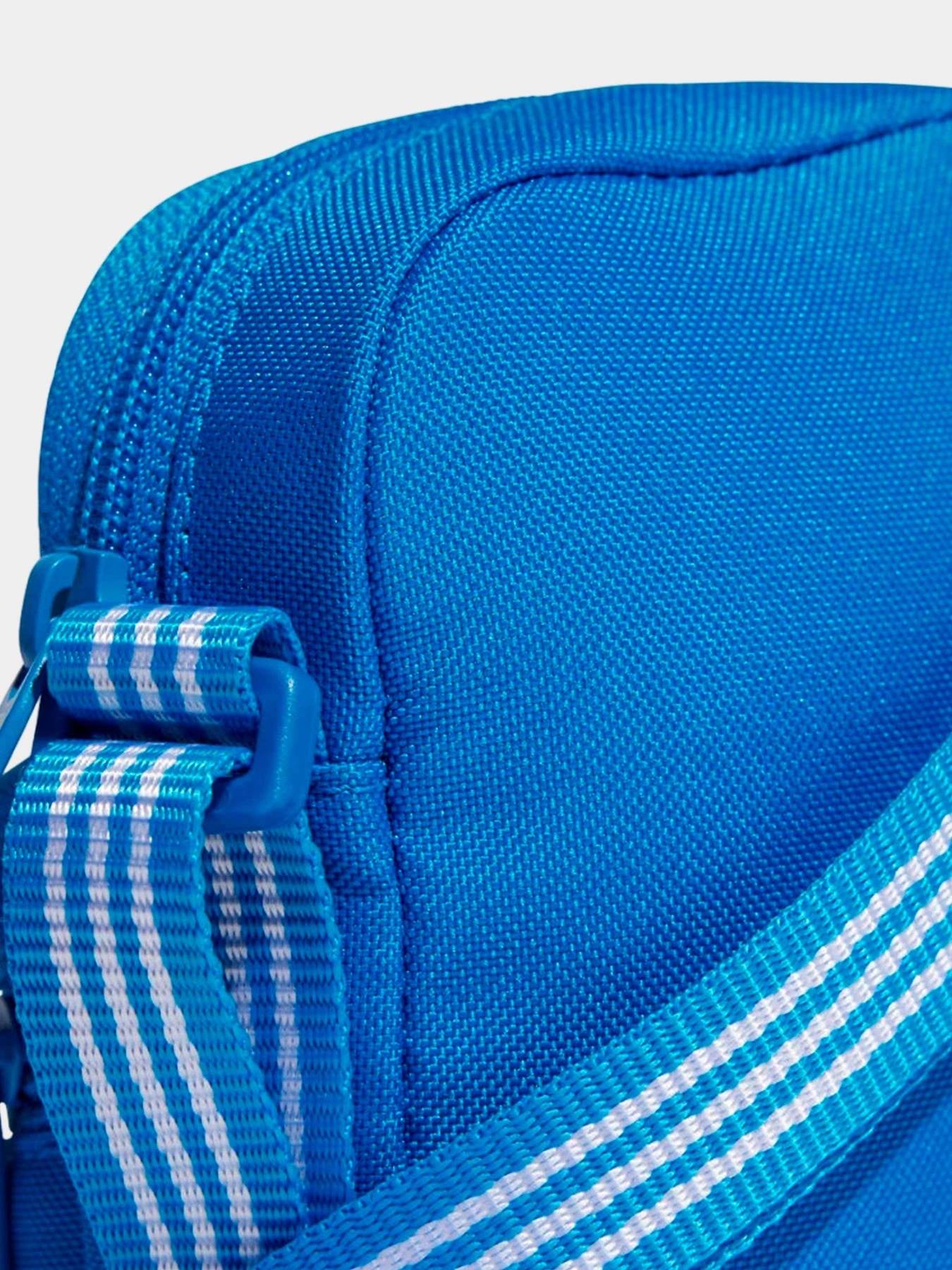 Сумки Adidas модель IS4370 Сумки Adidas модель IS4370 Фото