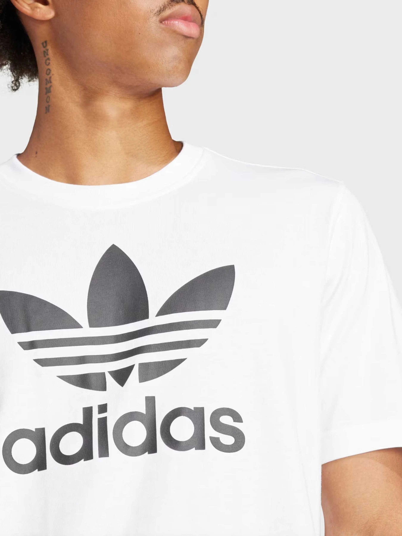 Футболки и поло Adidas модель IV5353 Футболки и поло Adidas модель IV5353 Фото