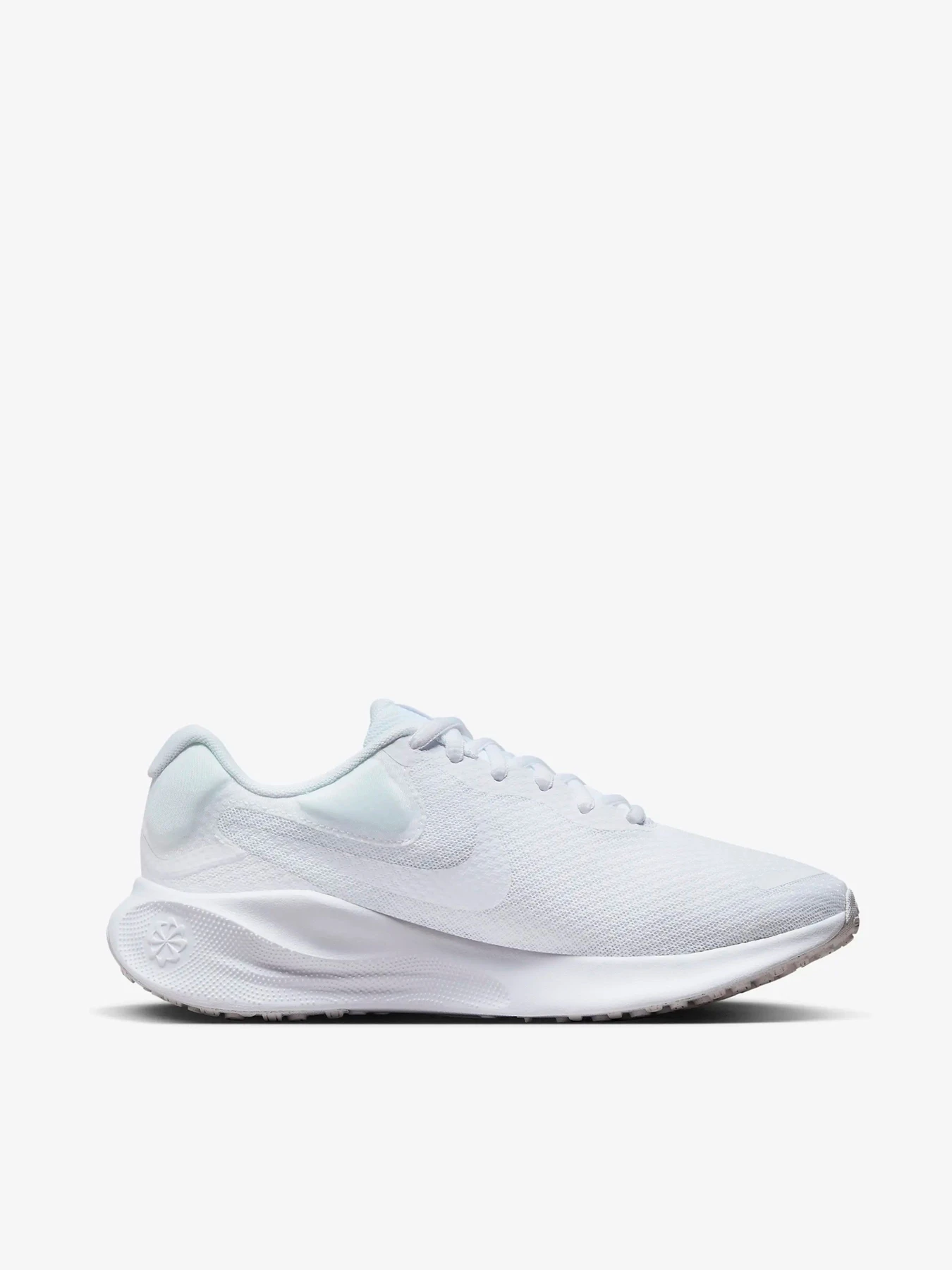 Кроссовки NIKE модель FB2208-100 Кроссовки NIKE модель FB2208-100 Фото