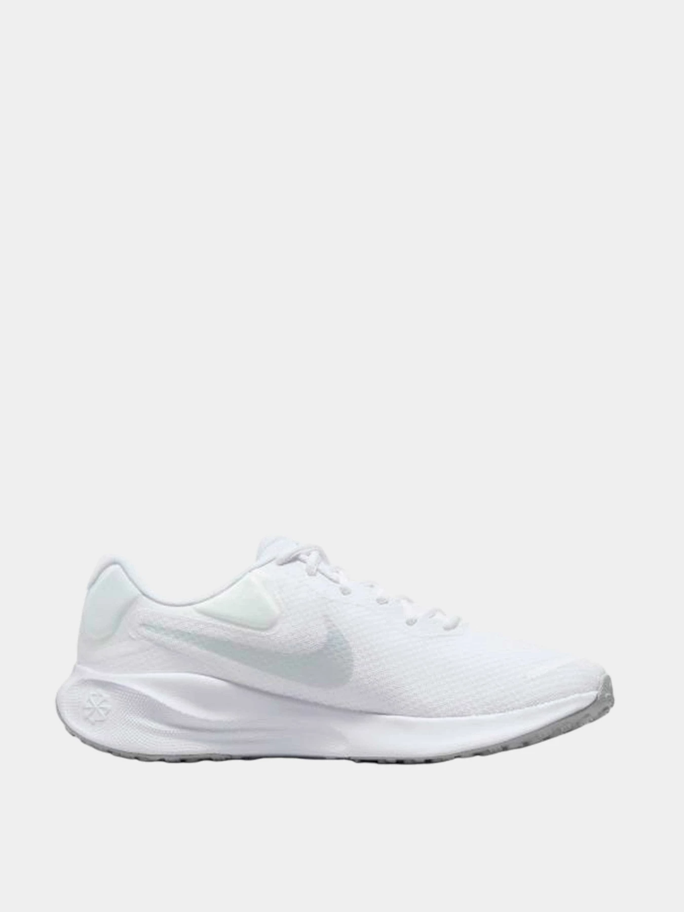Кроссовки NIKE модель FB2207-100 Кроссовки NIKE модель FB2207-100 Фото
