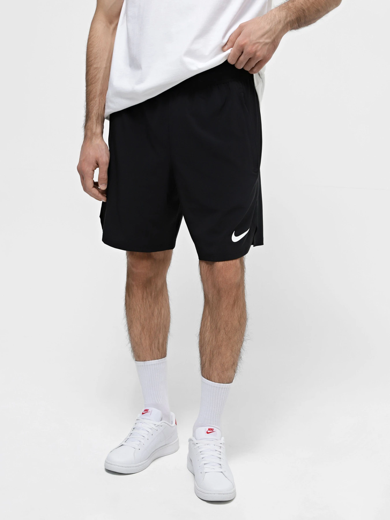 Шорты NIKE модель DM5950-010 Шорты NIKE модель DM5950-010 Фото