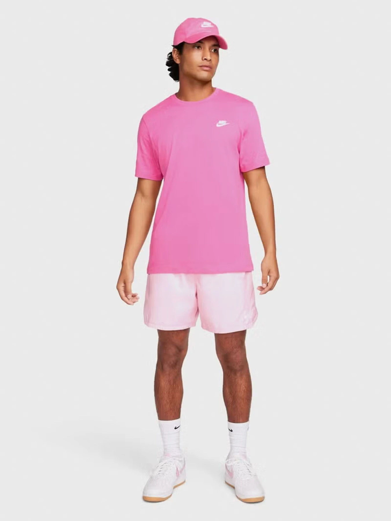 Футболки и поло NIKE модель AR4997-605 Футболки и поло NIKE модель AR4997-605 Фото