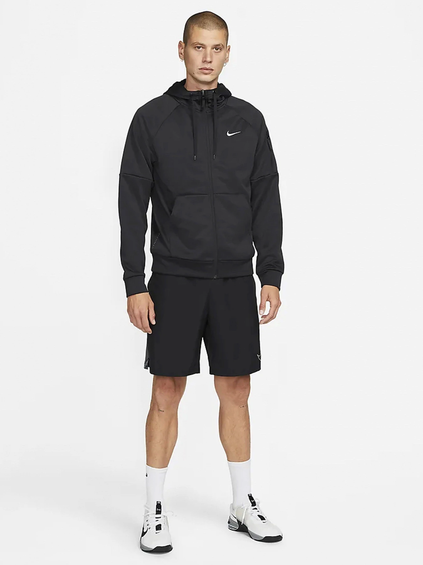 Худи и свитшоты NIKE модель DQ4830-010 Худи и свитшоты NIKE модель DQ4830-010 Фото