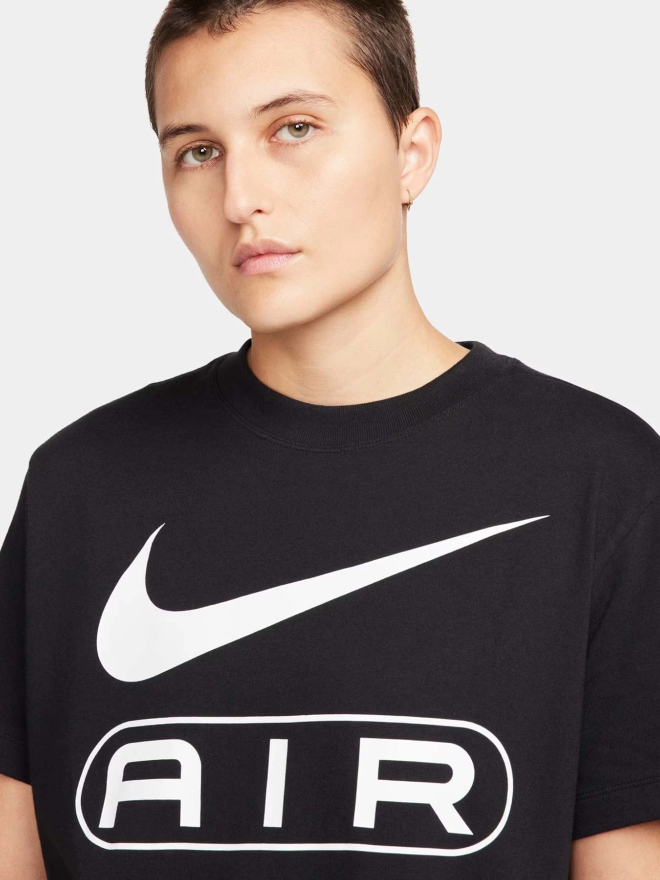Футболки и поло NIKE модель FV8002-010 Футболки и поло NIKE модель FV8002-010 Фото