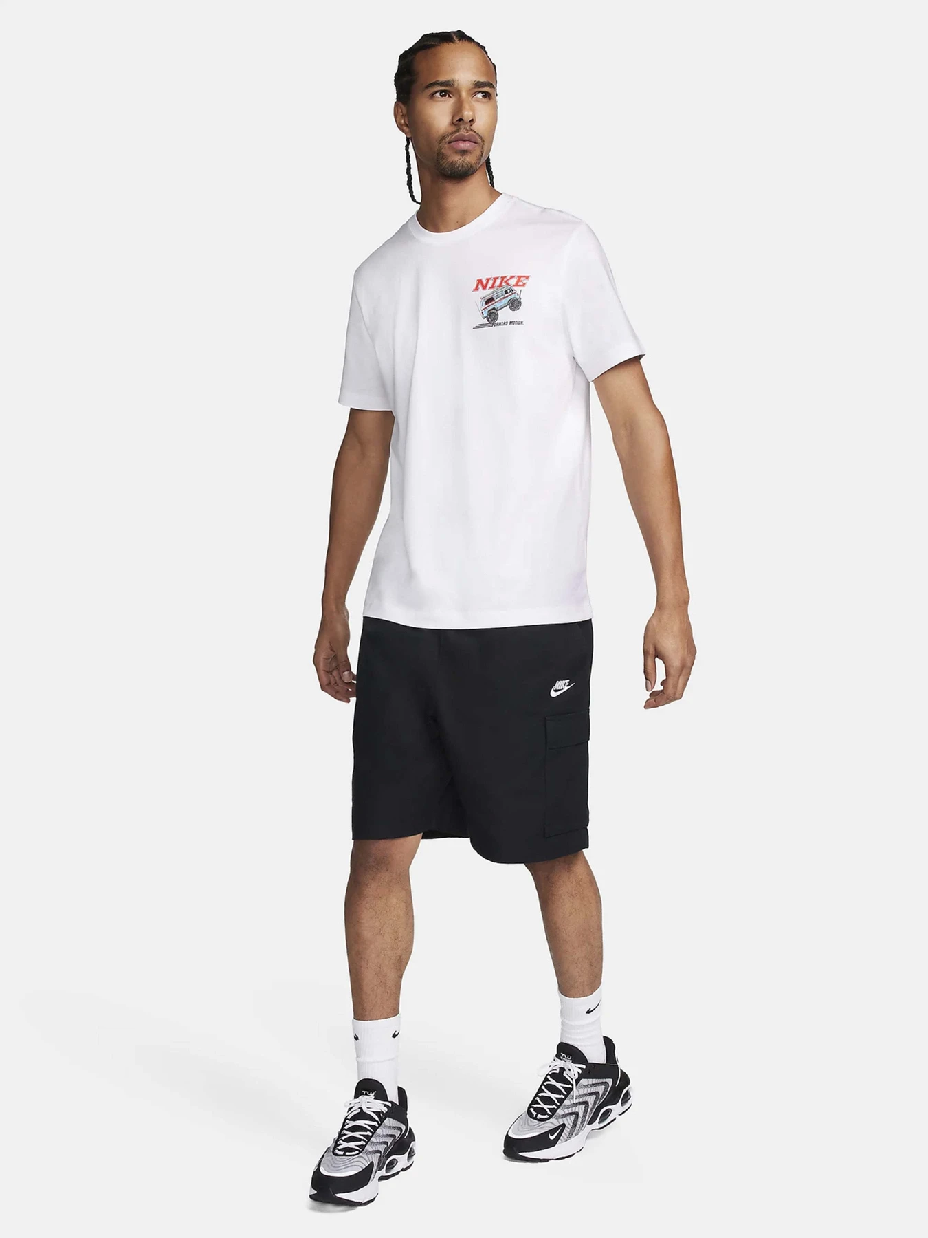 Футболки и поло NIKE модель FQ3764-100 Футболки и поло NIKE модель FQ3764-100 Фото