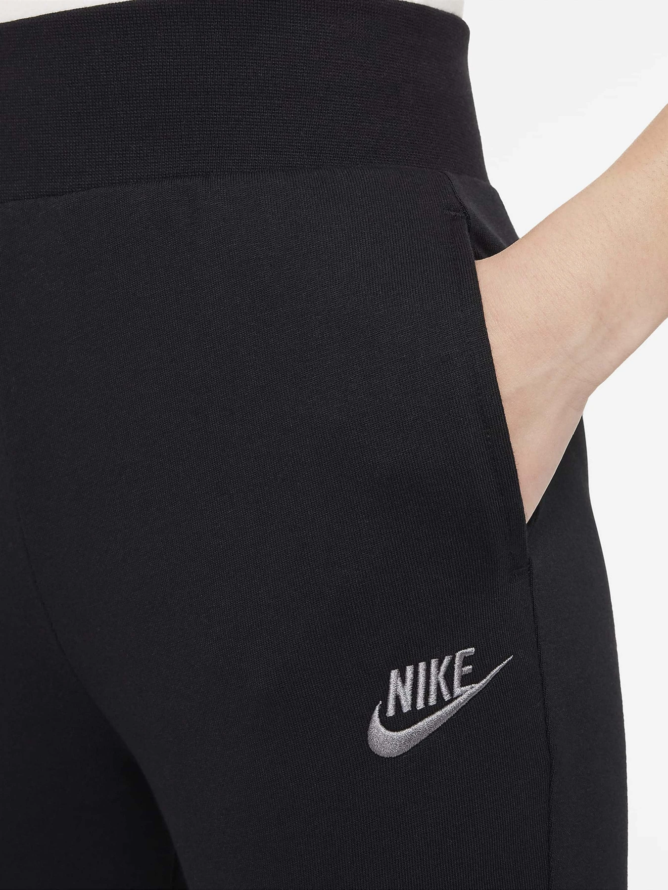 Брюки NIKE модель FN8591-010 Брюки NIKE модель FN8591-010 Фото