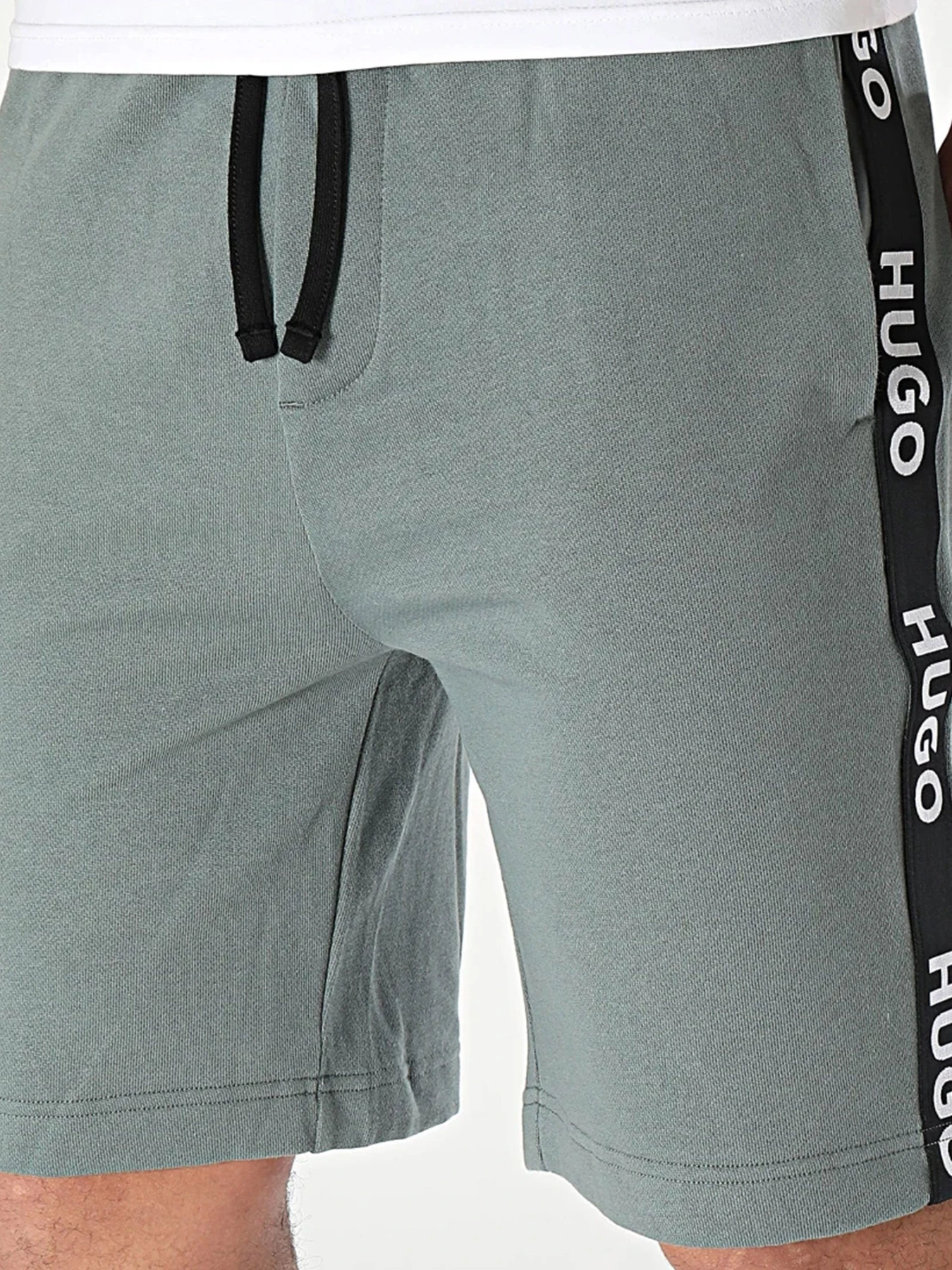 Шорты HUGO модель 50496996-307 Шорты HUGO модель 50496996-307 Фото