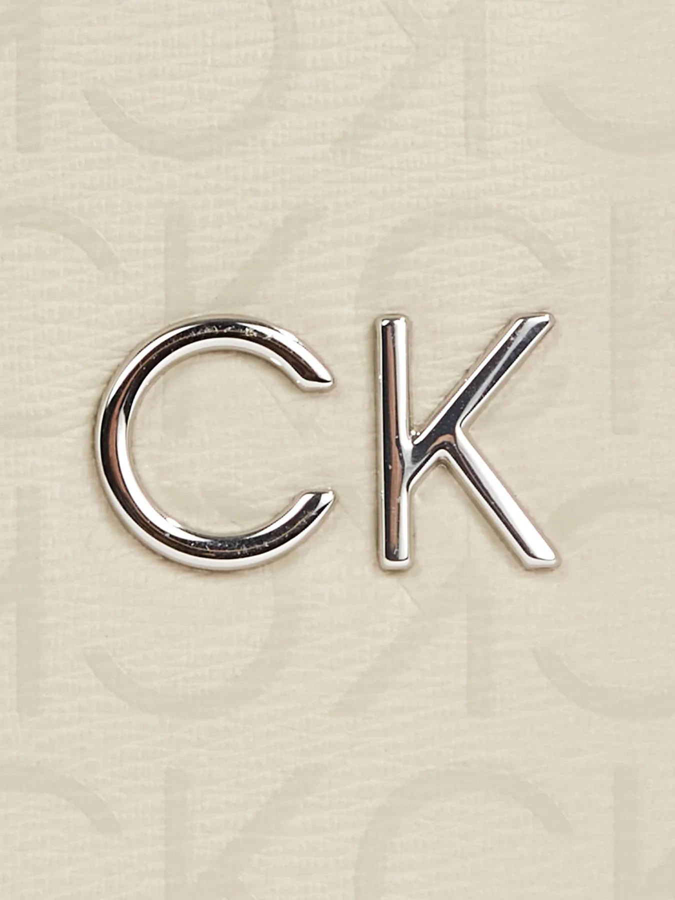 Сумки Calvin Klein модель K60K611882-PEA Фото