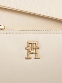 Сумки Tommy Hilfiger модель AW0AW15991-AEF Фото