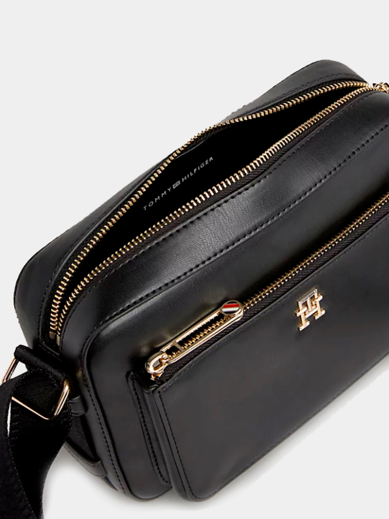 Сумки Tommy Hilfiger модель AW0AW15991-BDS Фото