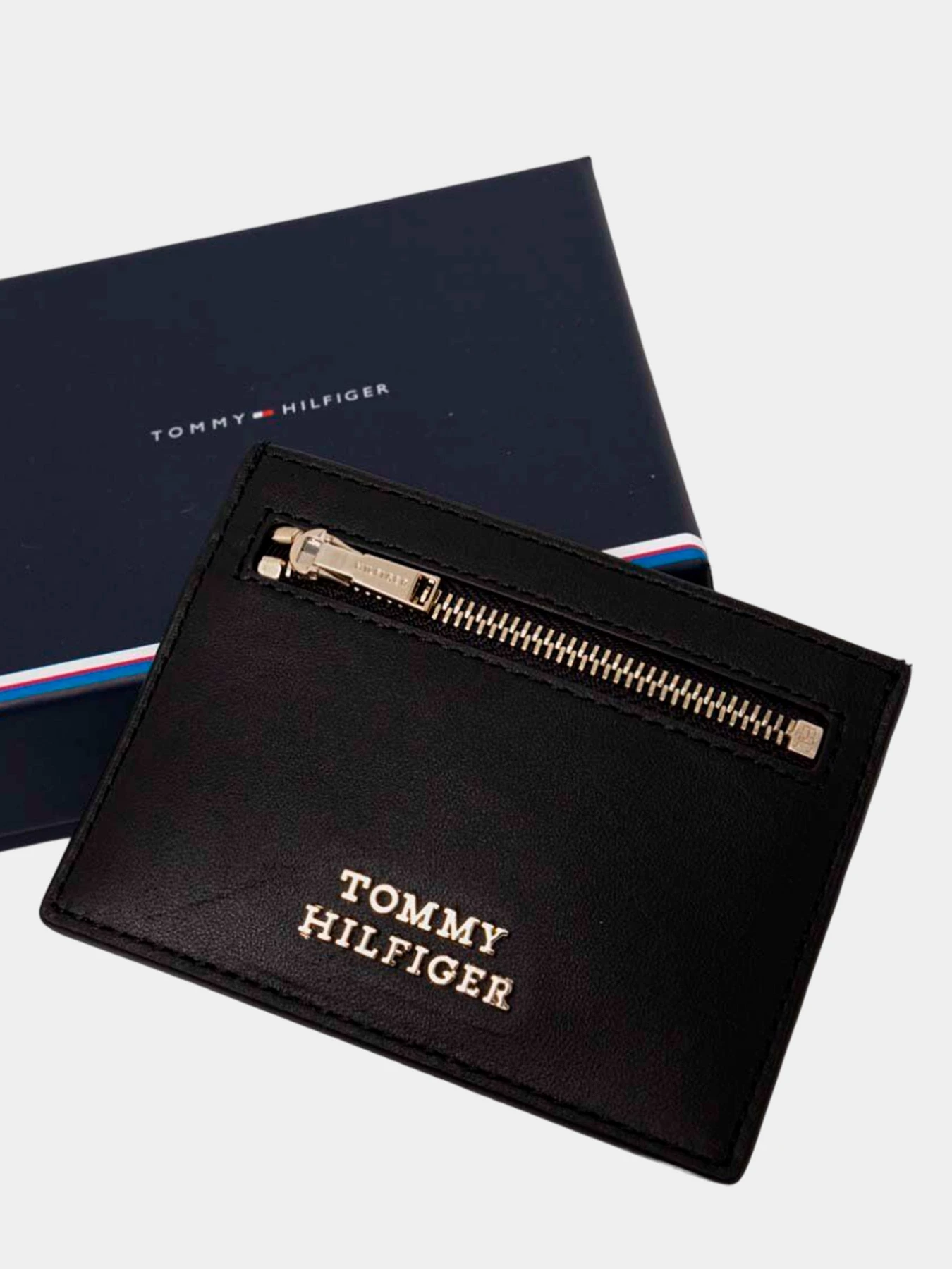 Кошельки Tommy Hilfiger модель AW0AW16215-BDS Кошельки Tommy Hilfiger модель AW0AW16215-BDS Фото