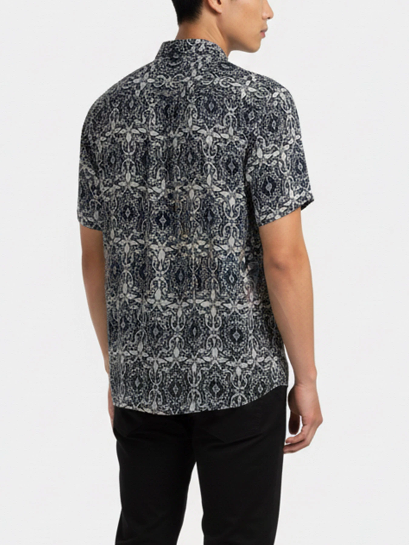 Одежда для дома и сна Emporio Armani модель 211881-4R466-68436 Одежда для дома и сна Emporio Armani модель 211881-4R466-68436 Фото