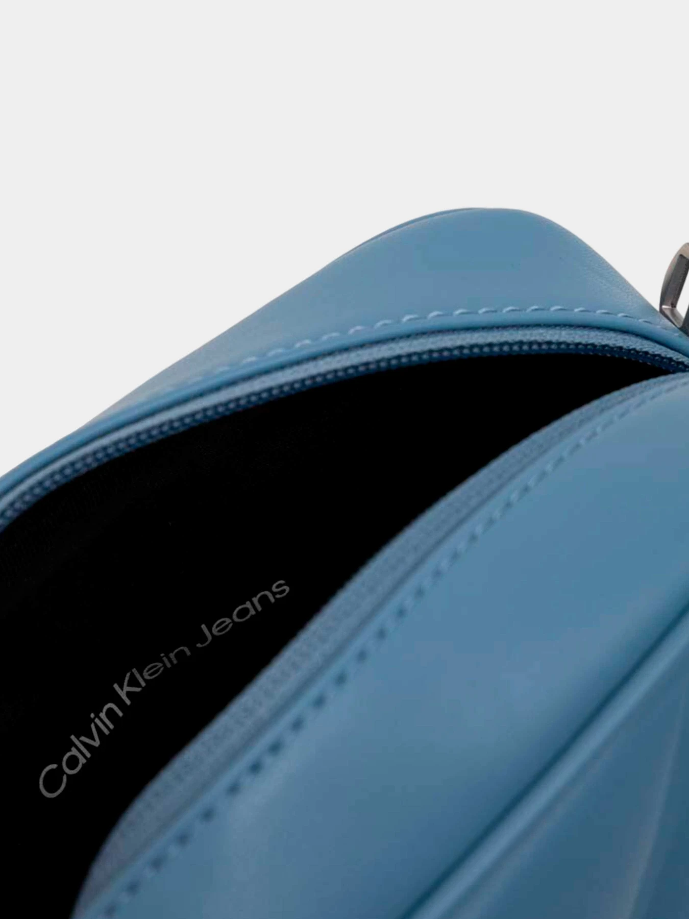 Сумки Calvin Klein модель K60K611821-CEZ Фото