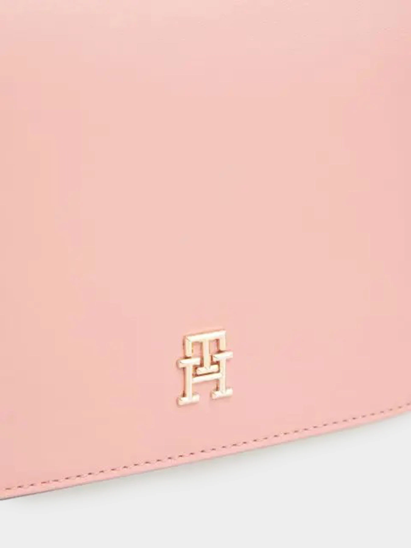 Сумки Tommy Hilfiger модель AW0AW15974-TJ5 Сумки Tommy Hilfiger модель AW0AW15974-TJ5 Фото