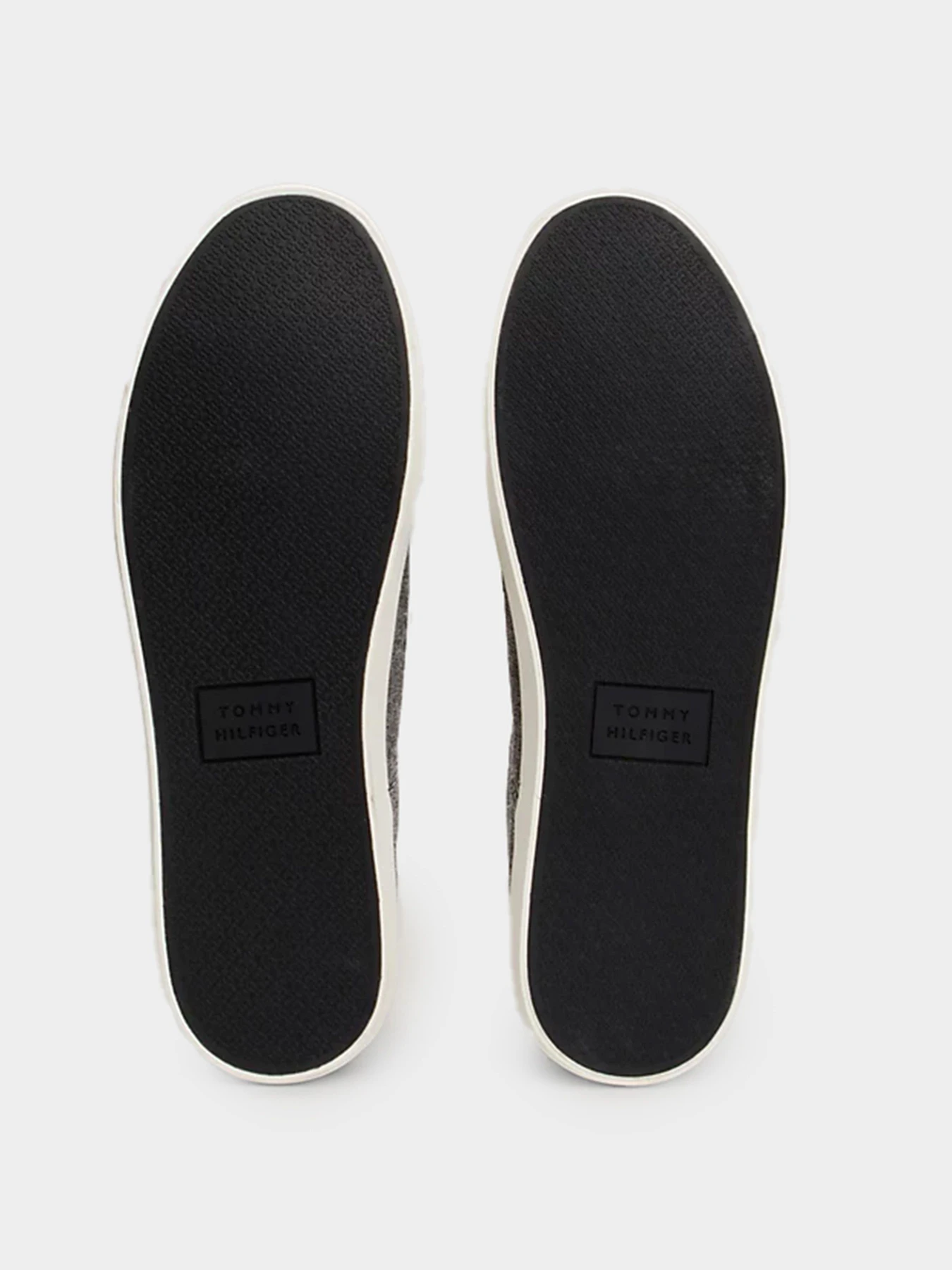 Кроссовки Tommy Hilfiger модель FM0FM04947-BDS Кроссовки Tommy Hilfiger модель FM0FM04947-BDS Фото