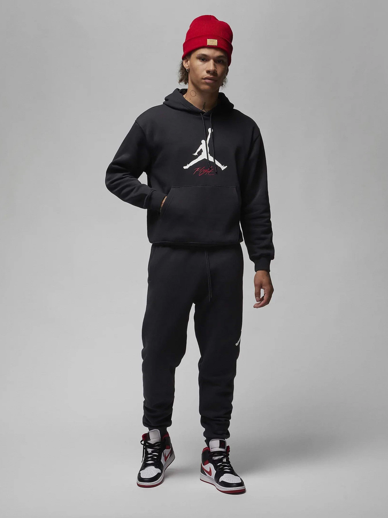 Худи и свитшоты NIKE модель FD7545-010 Худи и свитшоты NIKE модель FD7545-010 Фото