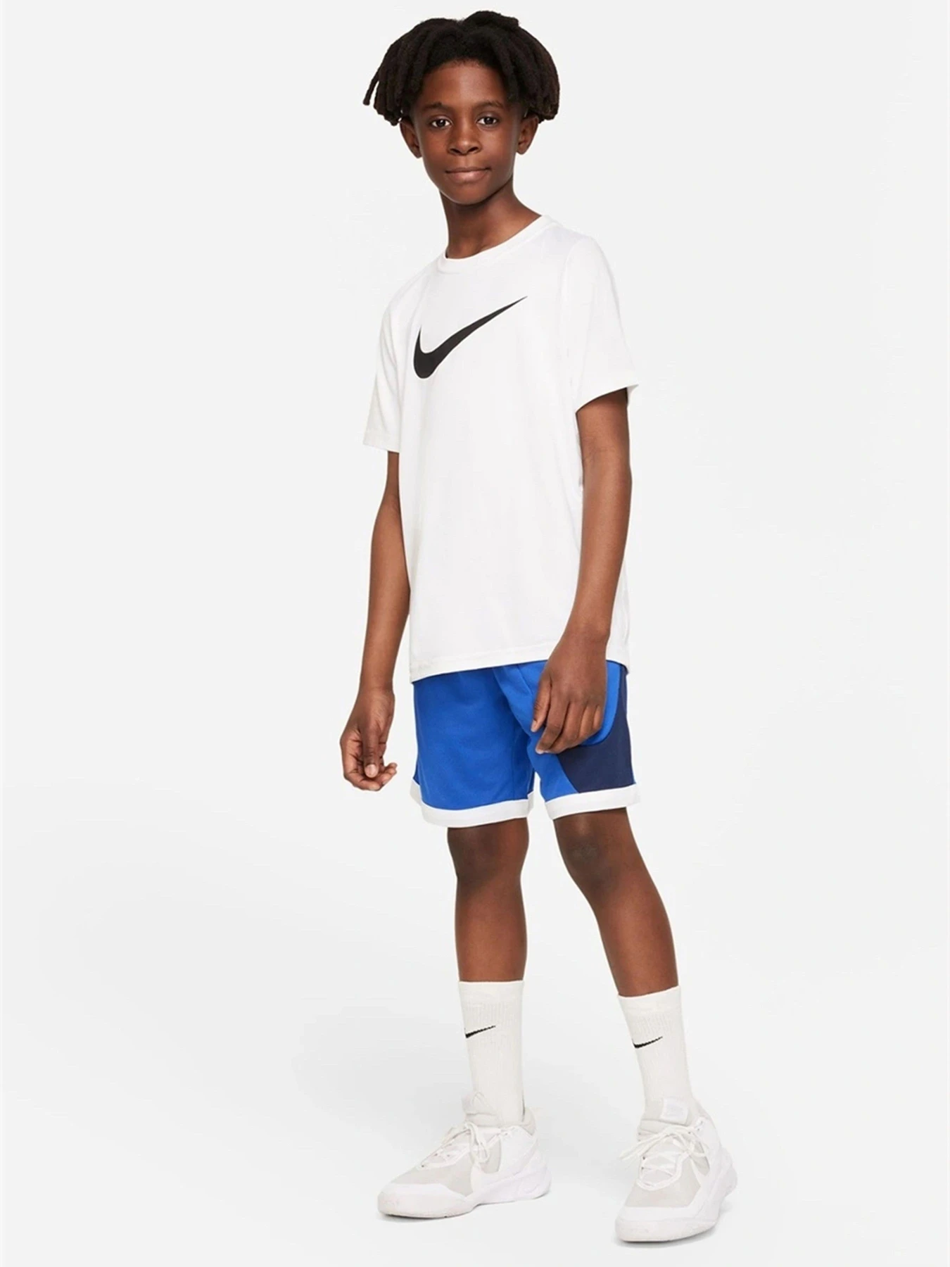 Шорты NIKE модель DM8186-480 Шорты NIKE модель DM8186-480 Фото