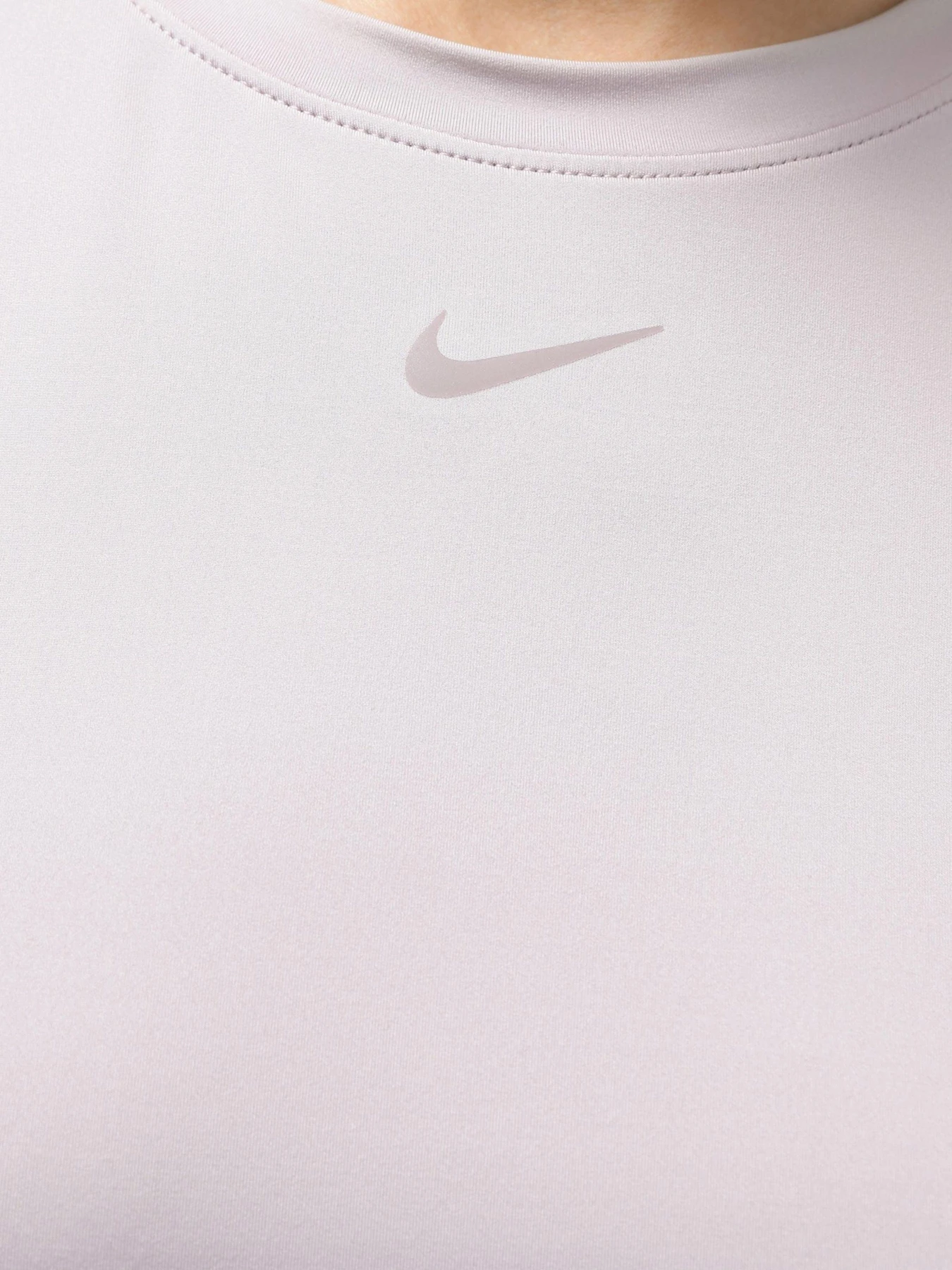 Футболки и поло NIKE модель FN2798-019 Футболки и поло NIKE модель FN2798-019 Фото