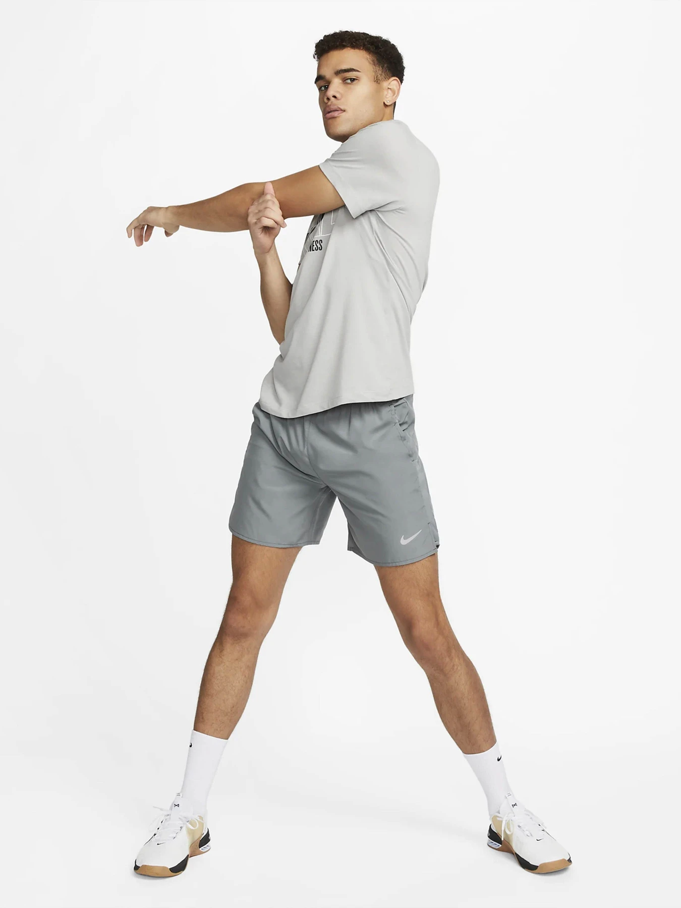 Шорты NIKE модель DV9344-084 Шорты NIKE модель DV9344-084 Фото