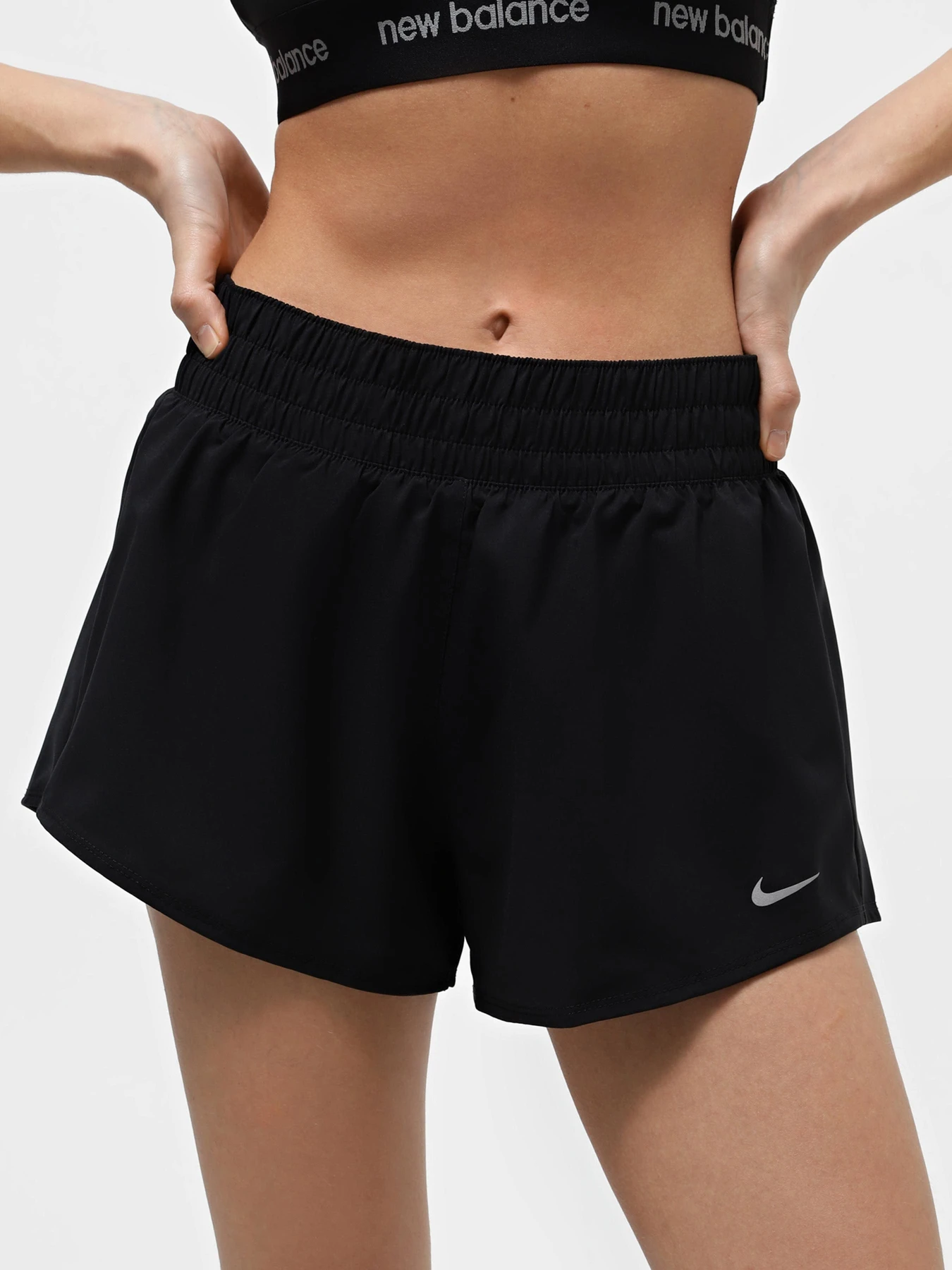 Шорты NIKE модель DX6010-010 Шорты NIKE модель DX6010-010 Фото