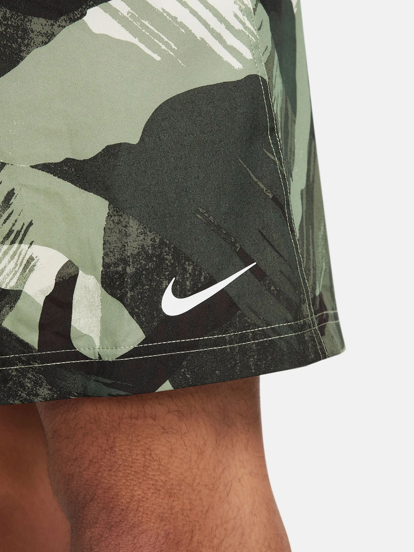 Шорты NIKE модель FN3046-386 Шорты NIKE модель FN3046-386 Фото