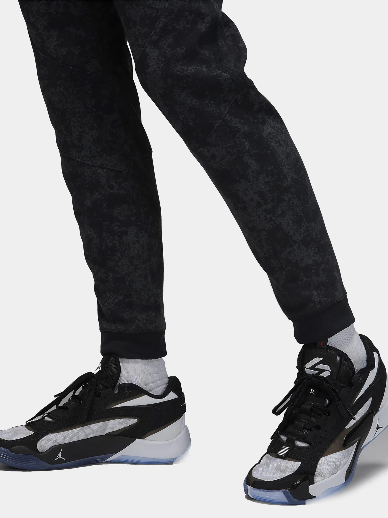 Брюки NIKE модель FN5844-010 Брюки NIKE модель FN5844-010 Фото