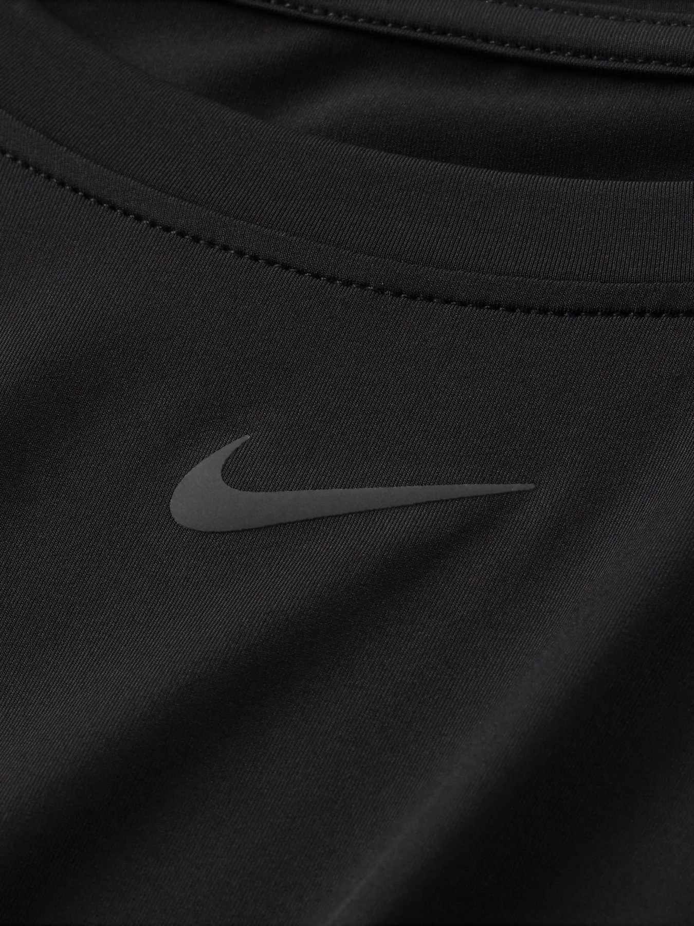 Футболки и поло NIKE модель FN2798-010 Футболки и поло NIKE модель FN2798-010 Фото